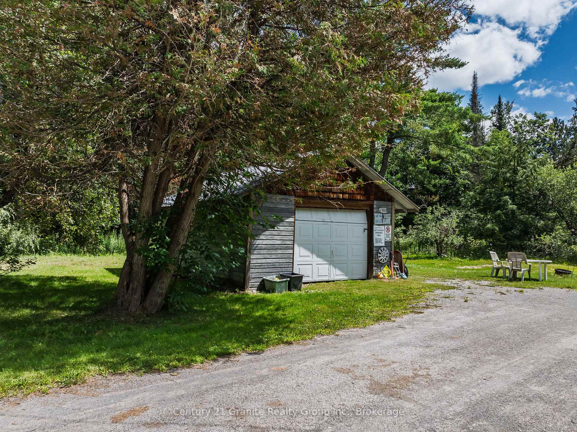Photo 4 of 4924 Monck Road, Kawartha Lakes, Kinmount — HOMEH