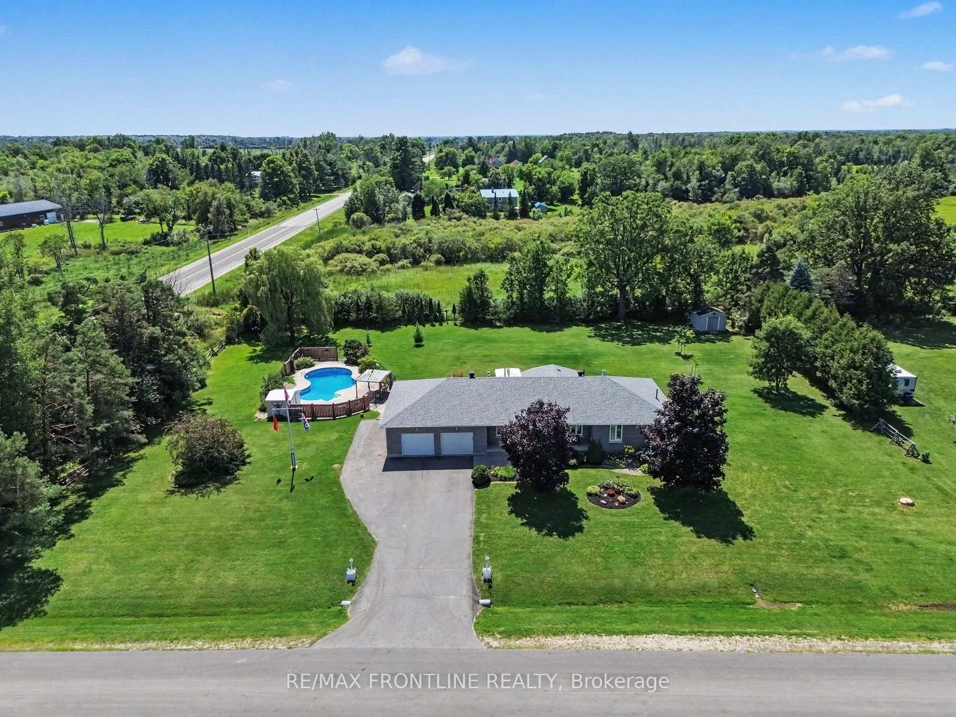 Photo 1 of 256 Orchard Crescent, Tay Valley, Bathurst/Burgess & Sherbrooke (Bathurst) Twp — HOMEH