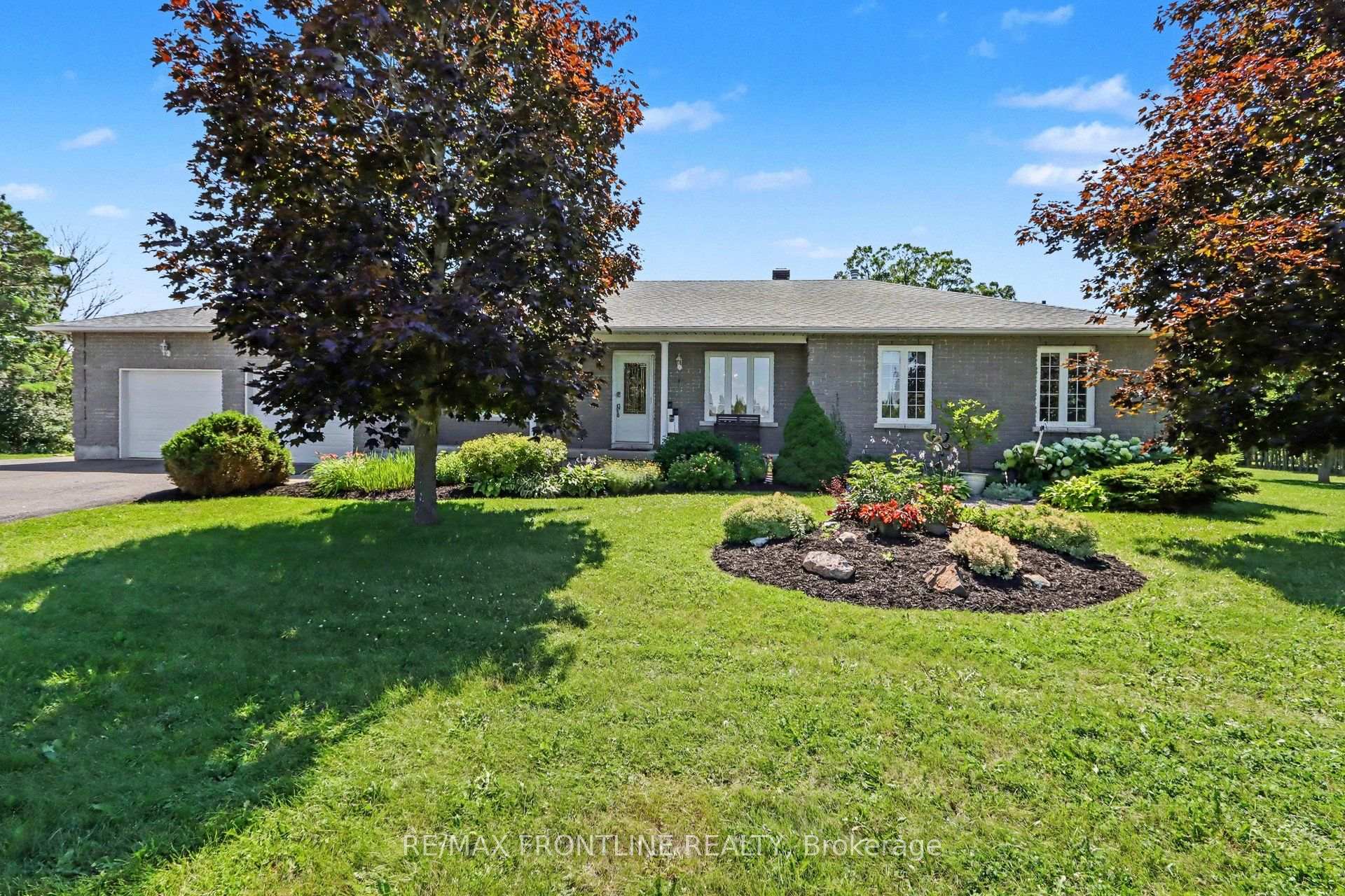 Photo 5 of 256 Orchard Crescent, Tay Valley, Bathurst/Burgess & Sherbrooke (Bathurst) Twp — HOMEH