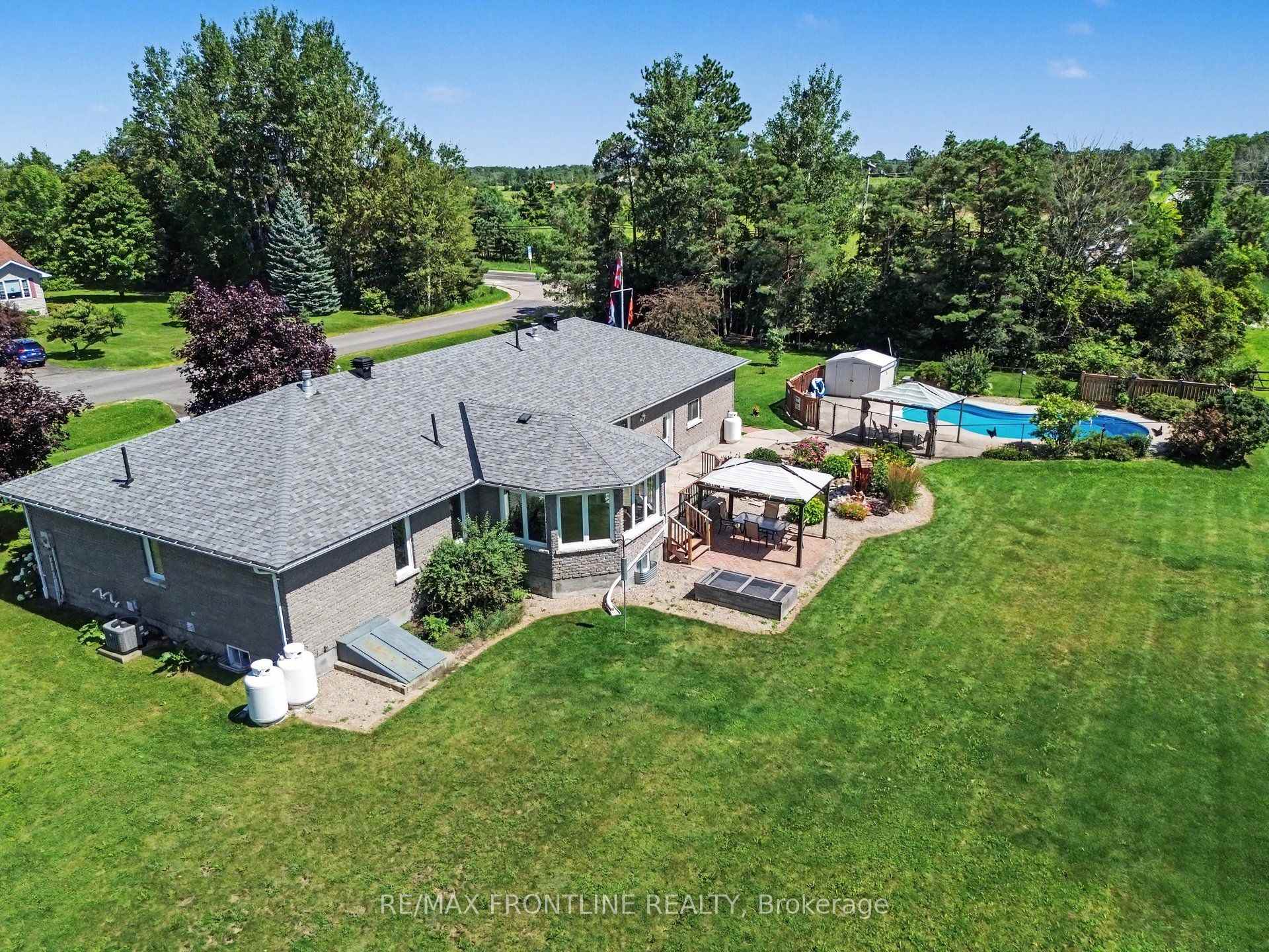 Photo 43 of 256 Orchard Crescent, Tay Valley, Bathurst/Burgess & Sherbrooke (Bathurst) Twp — HOMEH