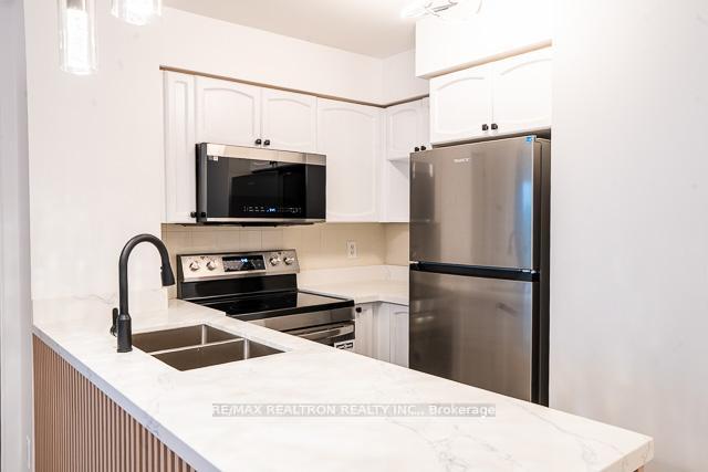 Photo 10 of Unit 808, 18 Yonge Street, Toronto, Waterfront Communities — HOMEH