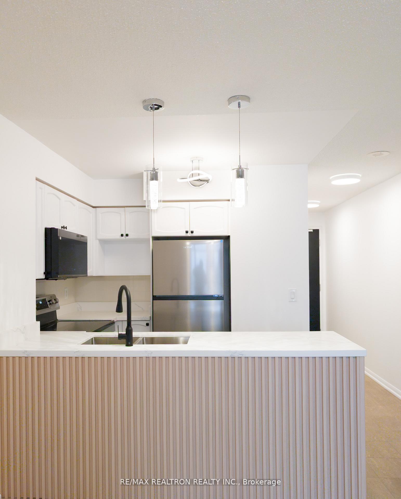 Photo 14 of Unit 808, 18 Yonge Street, Toronto, Waterfront Communities — HOMEH