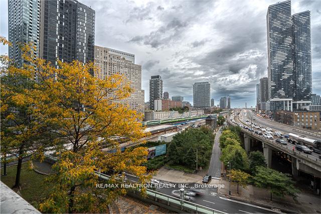 Photo 31 of Unit 808, 18 Yonge Street, Toronto, Waterfront Communities — HOMEH
