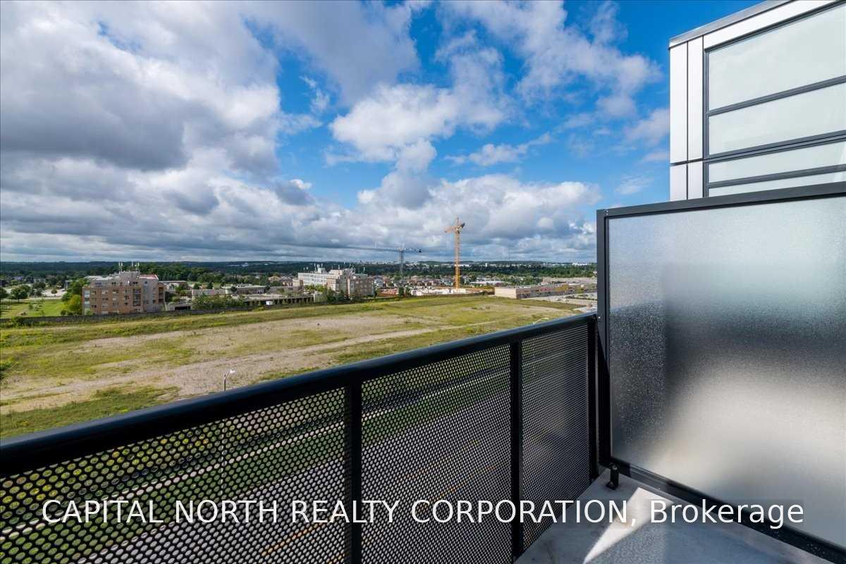 Photo 9 of Unit 616, 681 Yonge Street, Barrie, Painswick South — HOMEH