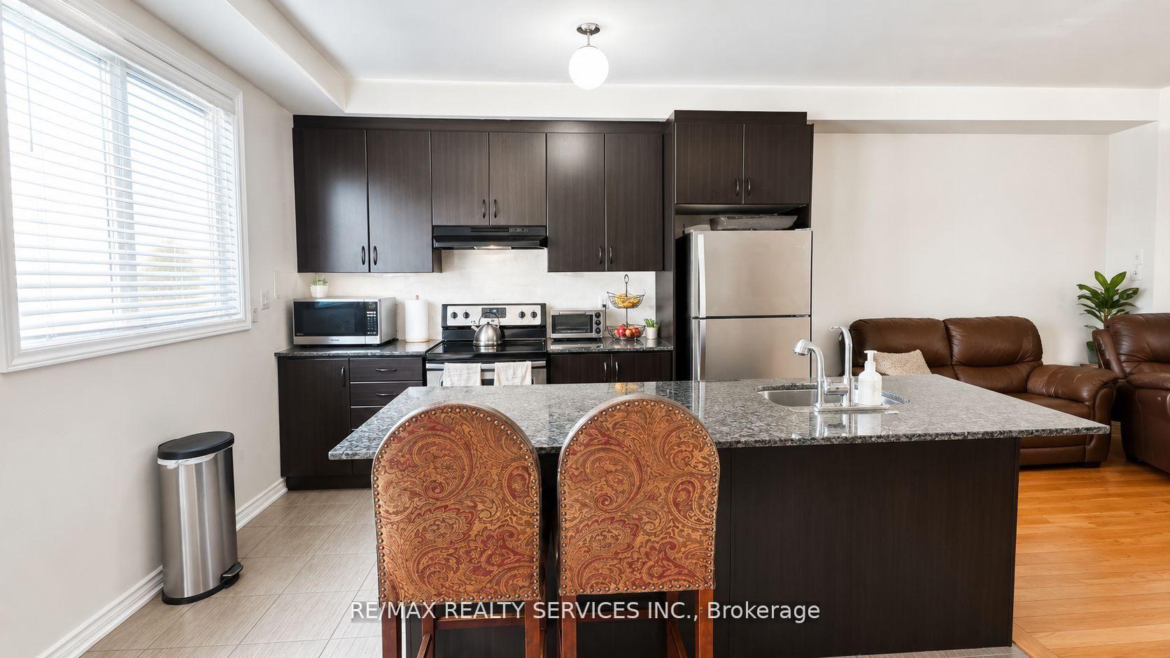 Photo 5 of 23 Sail Road, Brampton, Northwest Brampton — HOMEH