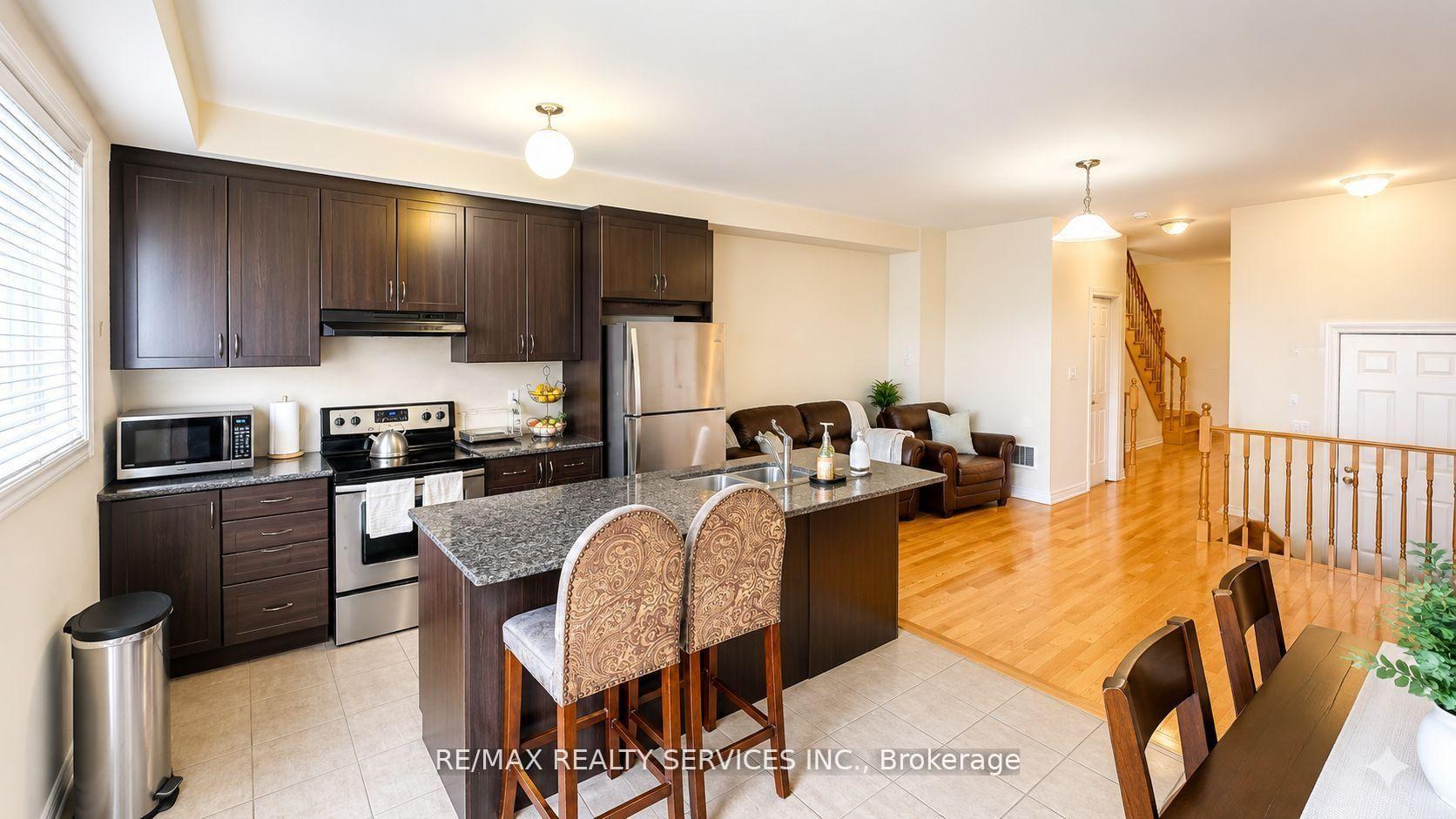 Photo 6 of 23 Sail Road, Brampton, Northwest Brampton — HOMEH