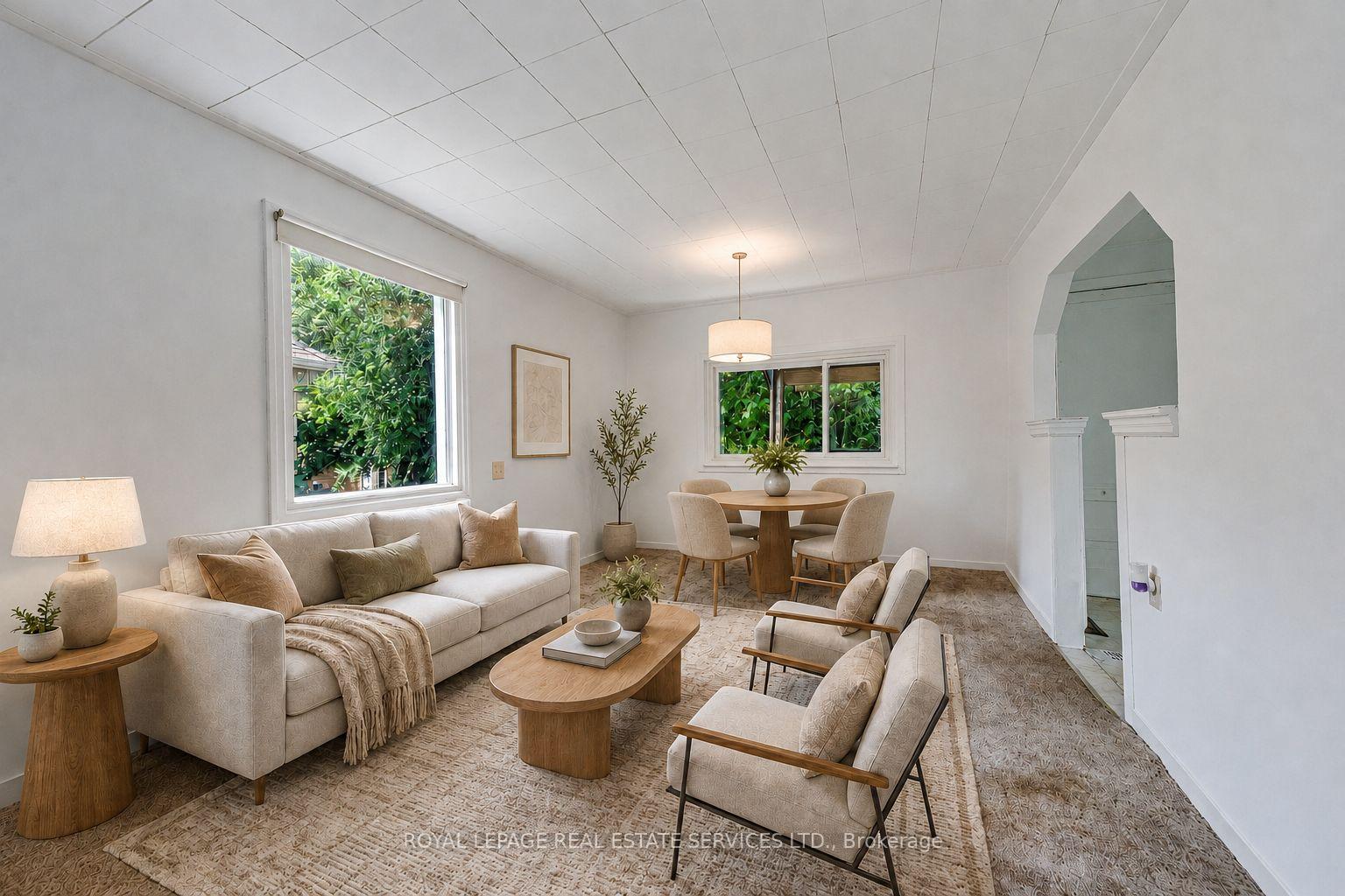 Photo of 10 Thatcher Avenue