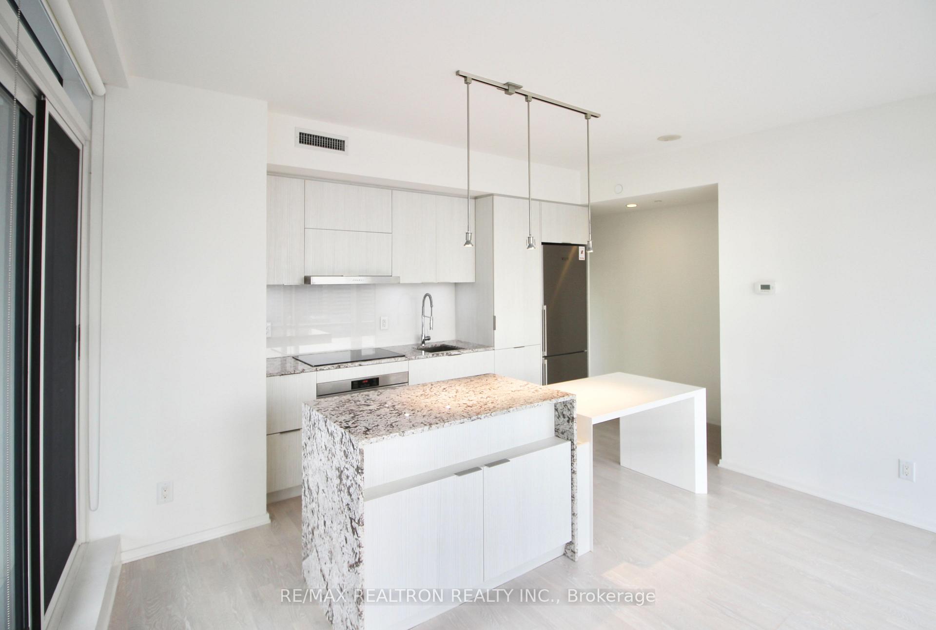 Photo 6 of Unit 1207, 1 Bloor Street E, Toronto, Church-Yonge Corridor — HOMEH