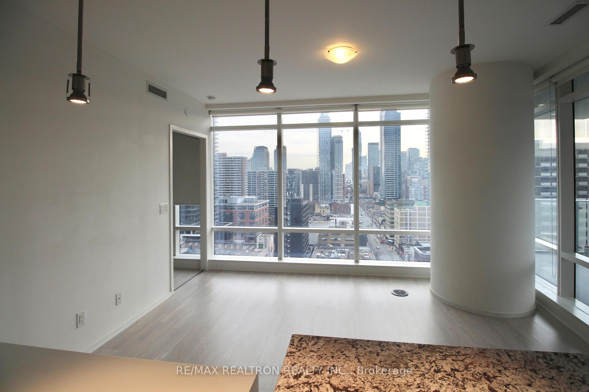 Photo 7 of Unit 1207, 1 Bloor Street E, Toronto, Church-Yonge Corridor — HOMEH