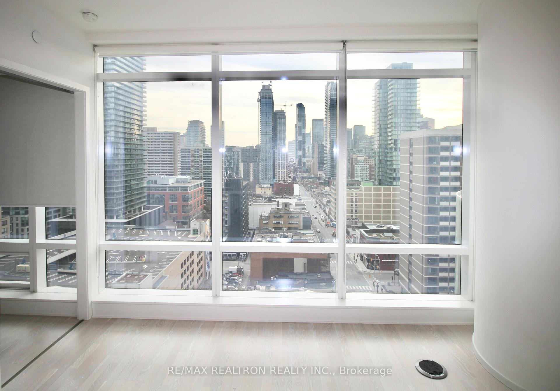 Photo 8 of Unit 1207, 1 Bloor Street E, Toronto, Church-Yonge Corridor — HOMEH