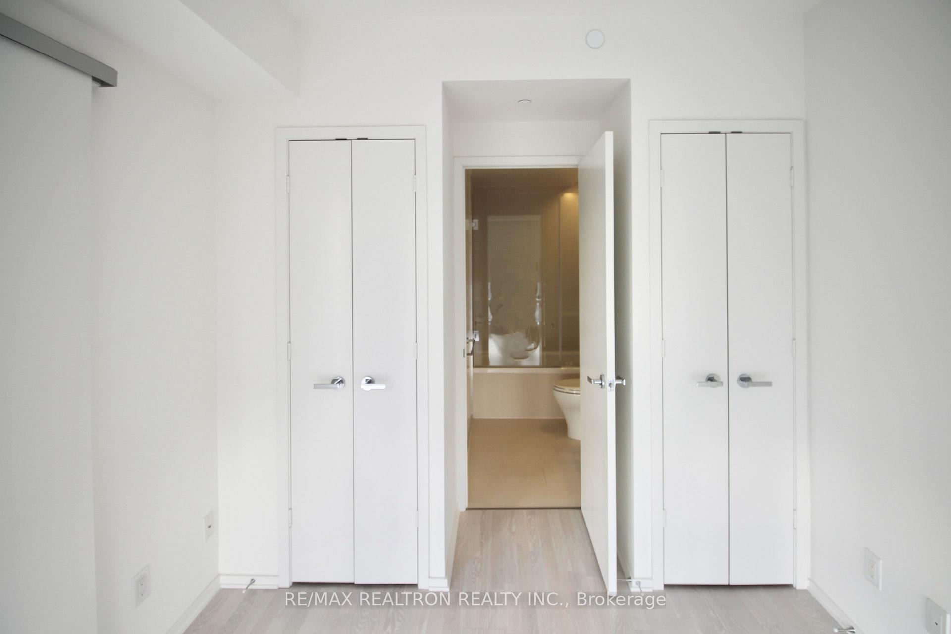 Photo 10 of Unit 1207, 1 Bloor Street E, Toronto, Church-Yonge Corridor — HOMEH