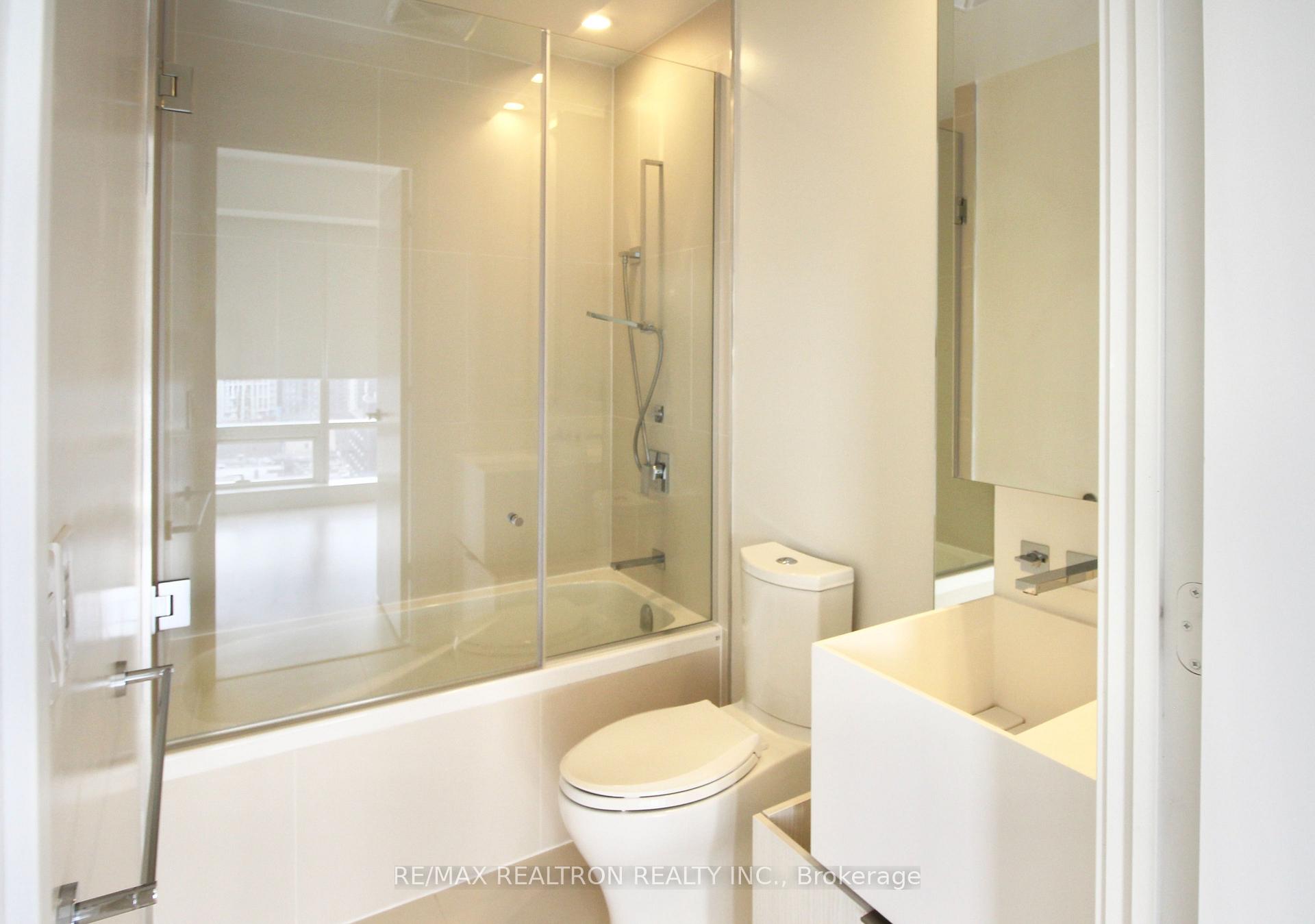 Photo 11 of Unit 1207, 1 Bloor Street E, Toronto, Church-Yonge Corridor — HOMEH