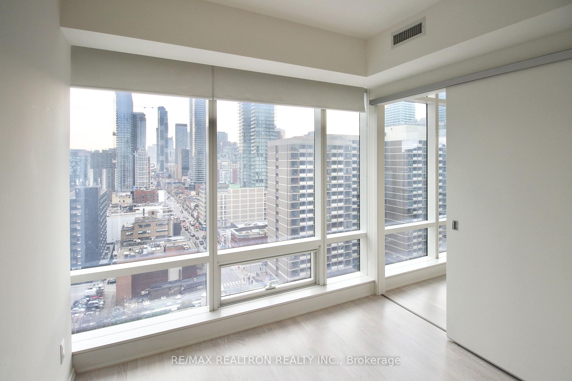 Photo 12 of Unit 1207, 1 Bloor Street E, Toronto, Church-Yonge Corridor — HOMEH