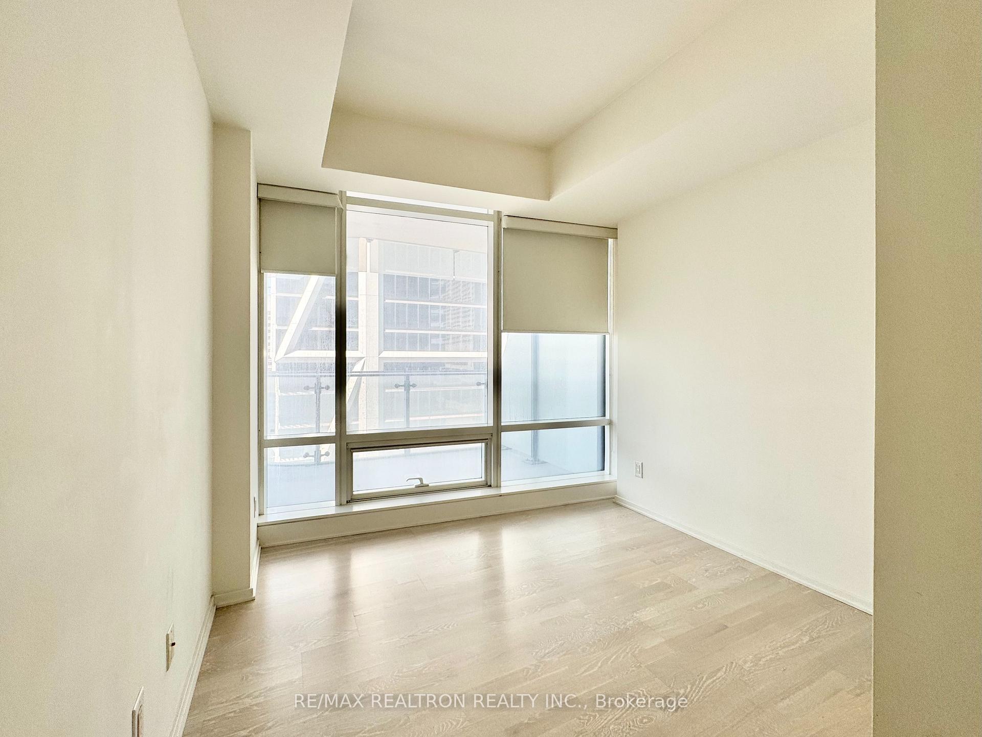 Photo 13 of Unit 1207, 1 Bloor Street E, Toronto, Church-Yonge Corridor — HOMEH