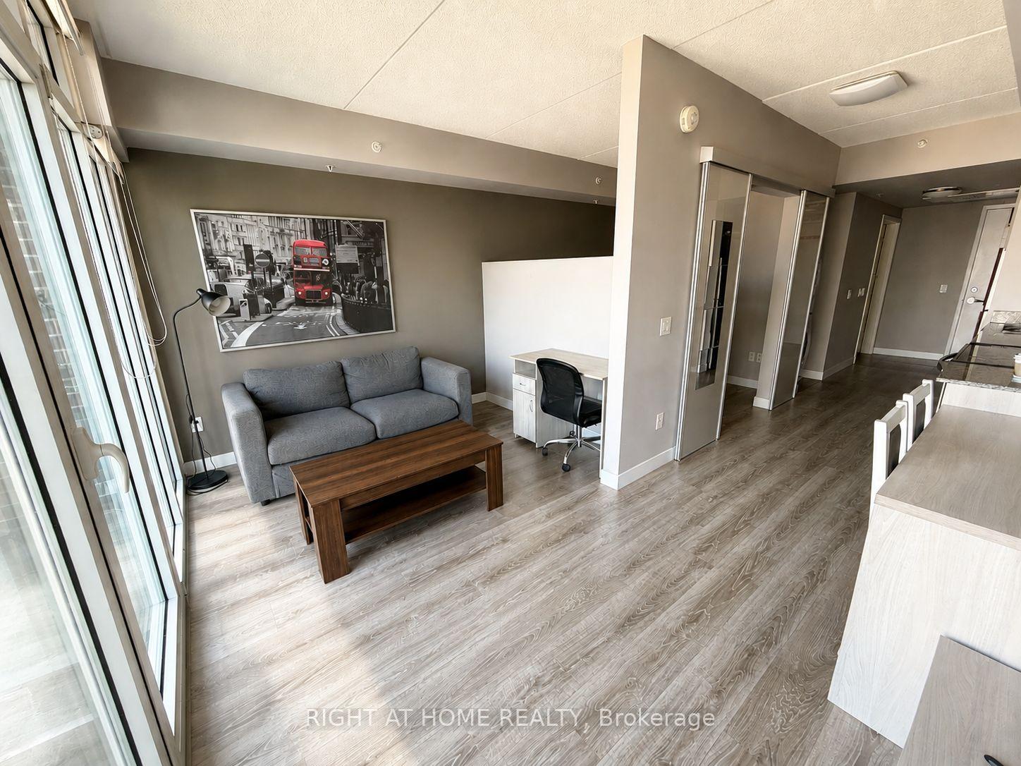 Photo 3 of 250 Albert Street, Waterloo, Downtown Waterloo — HOMEH