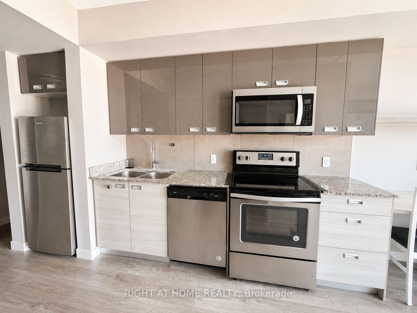 Photo 9 of 250 Albert Street, Waterloo, Downtown Waterloo — HOMEH