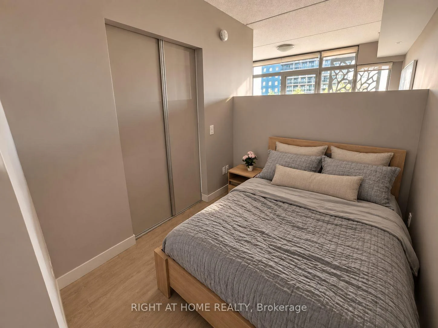 Photo 17 of 250 Albert Street, Waterloo, Downtown Waterloo — HOMEH