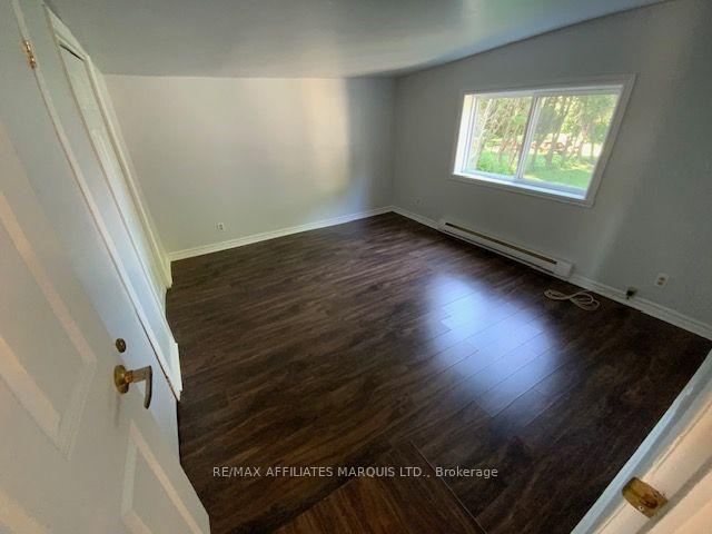 Photo 10 of 936 Gloucester Street N, Cornwall, Cornwall — HOMEH