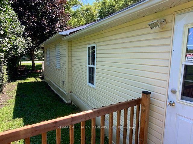 Photo 13 of 936 Gloucester Street N, Cornwall, Cornwall — HOMEH