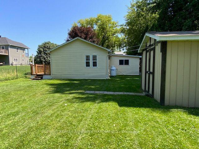 Photo 14 of 936 Gloucester Street N, Cornwall, Cornwall — HOMEH