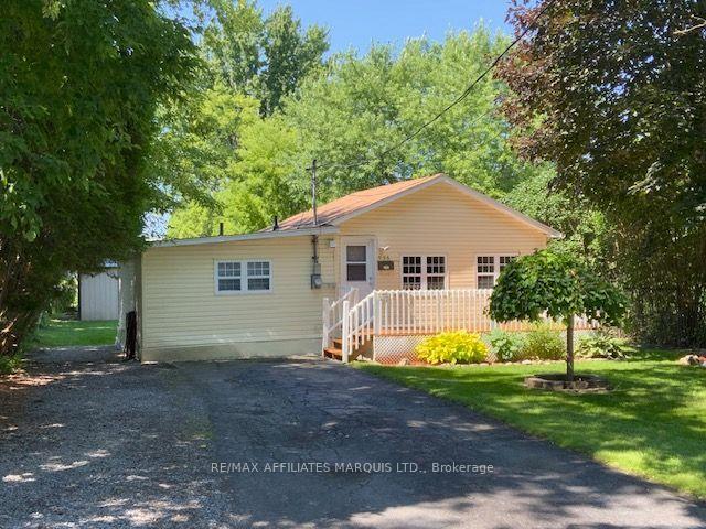 Photo 18 of 936 Gloucester Street N, Cornwall, Cornwall — HOMEH