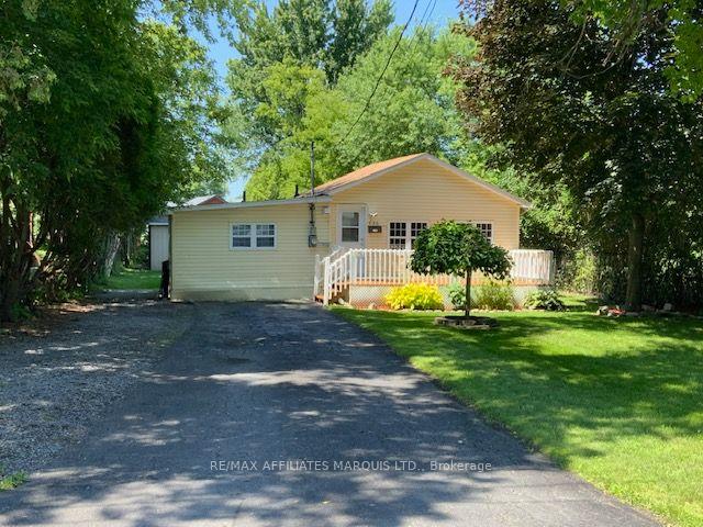 Photo 21 of 936 Gloucester Street N, Cornwall, Cornwall — HOMEH
