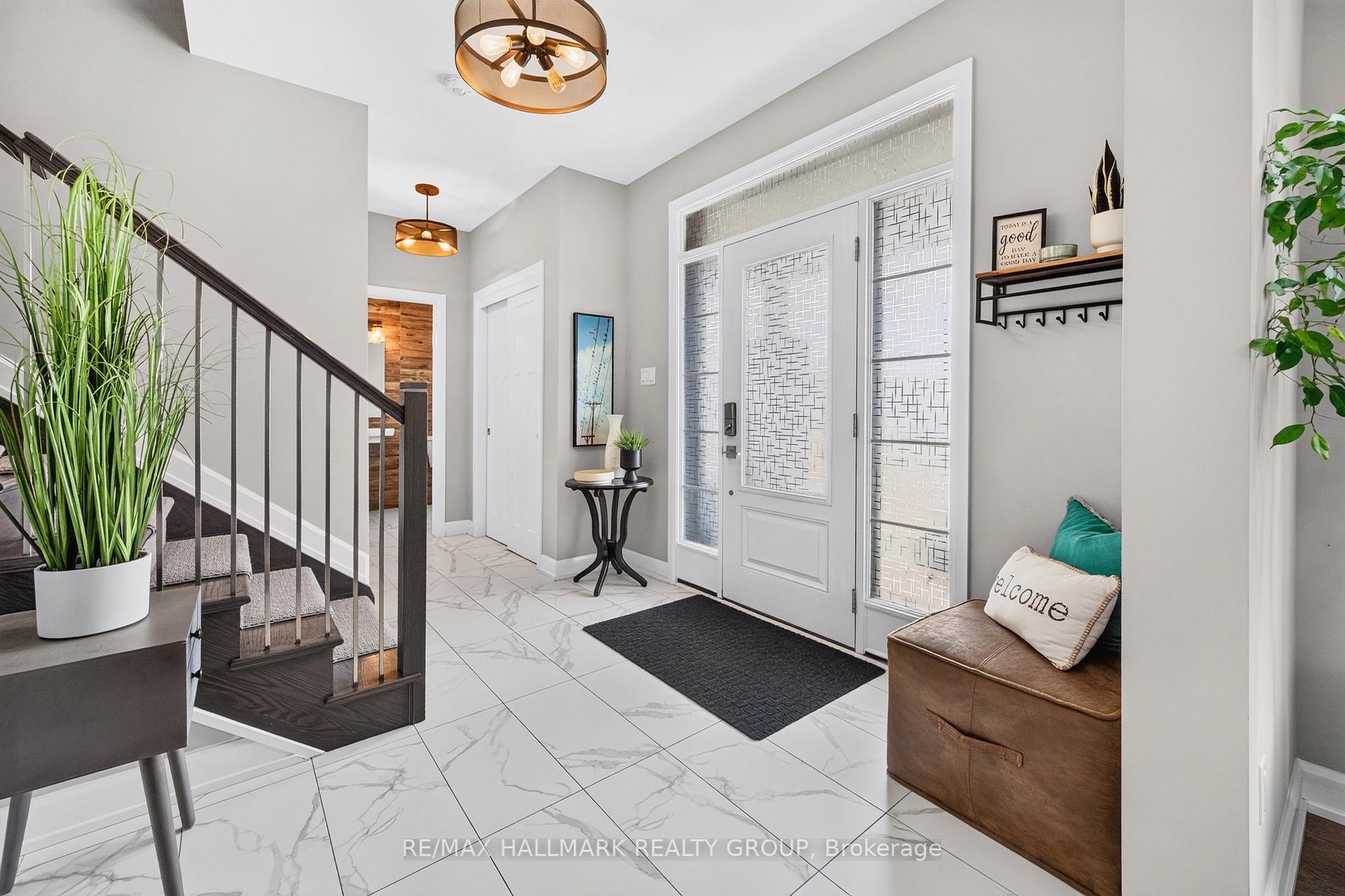 Photo 5 of 595 Decoeur Drive, Ottawa, Avalon West — HOMEH