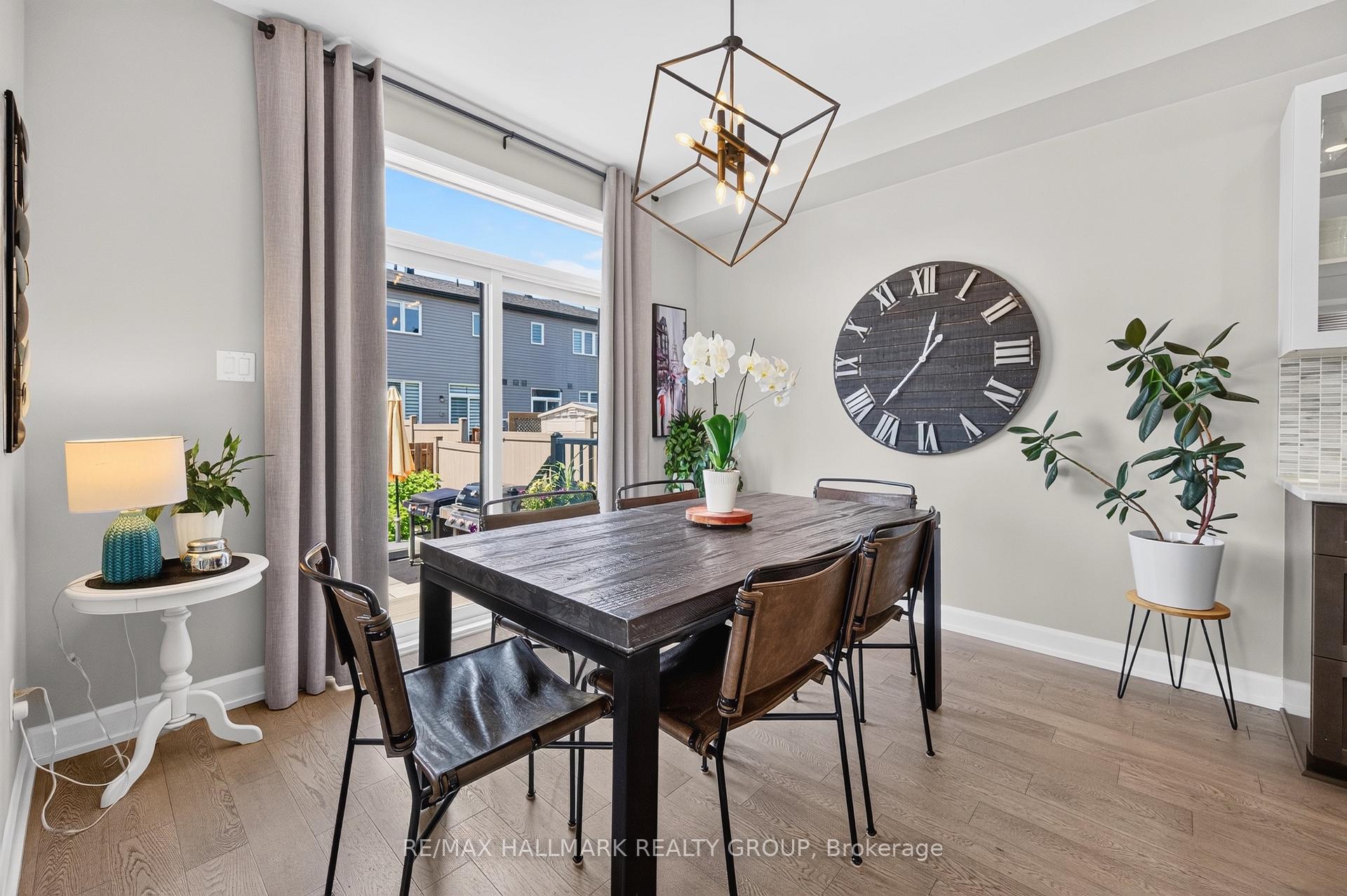 Photo 11 of 595 Decoeur Drive, Ottawa, Avalon West — HOMEH