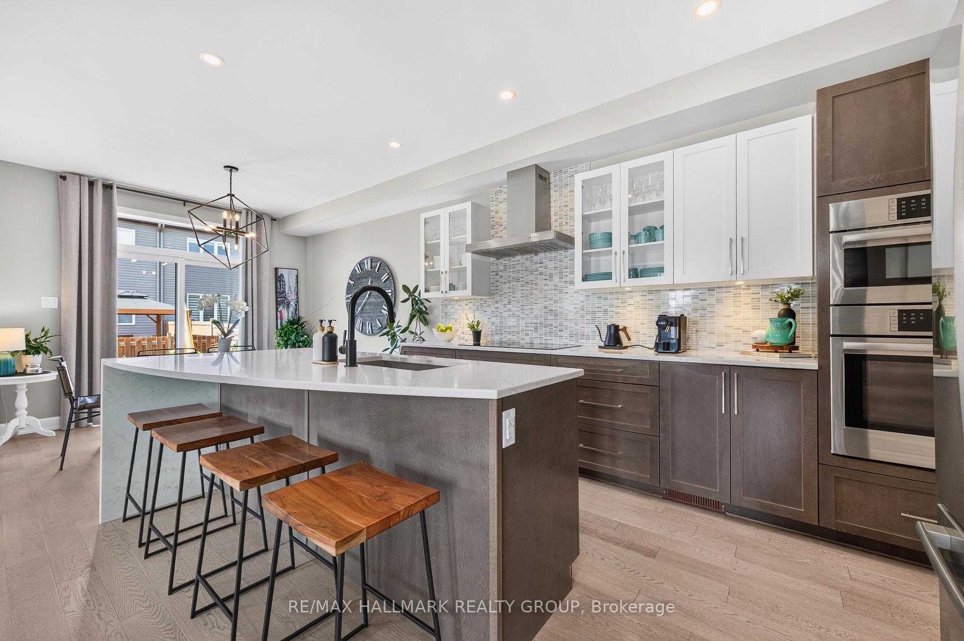 Photo 13 of 595 Decoeur Drive, Ottawa, Avalon West — HOMEH