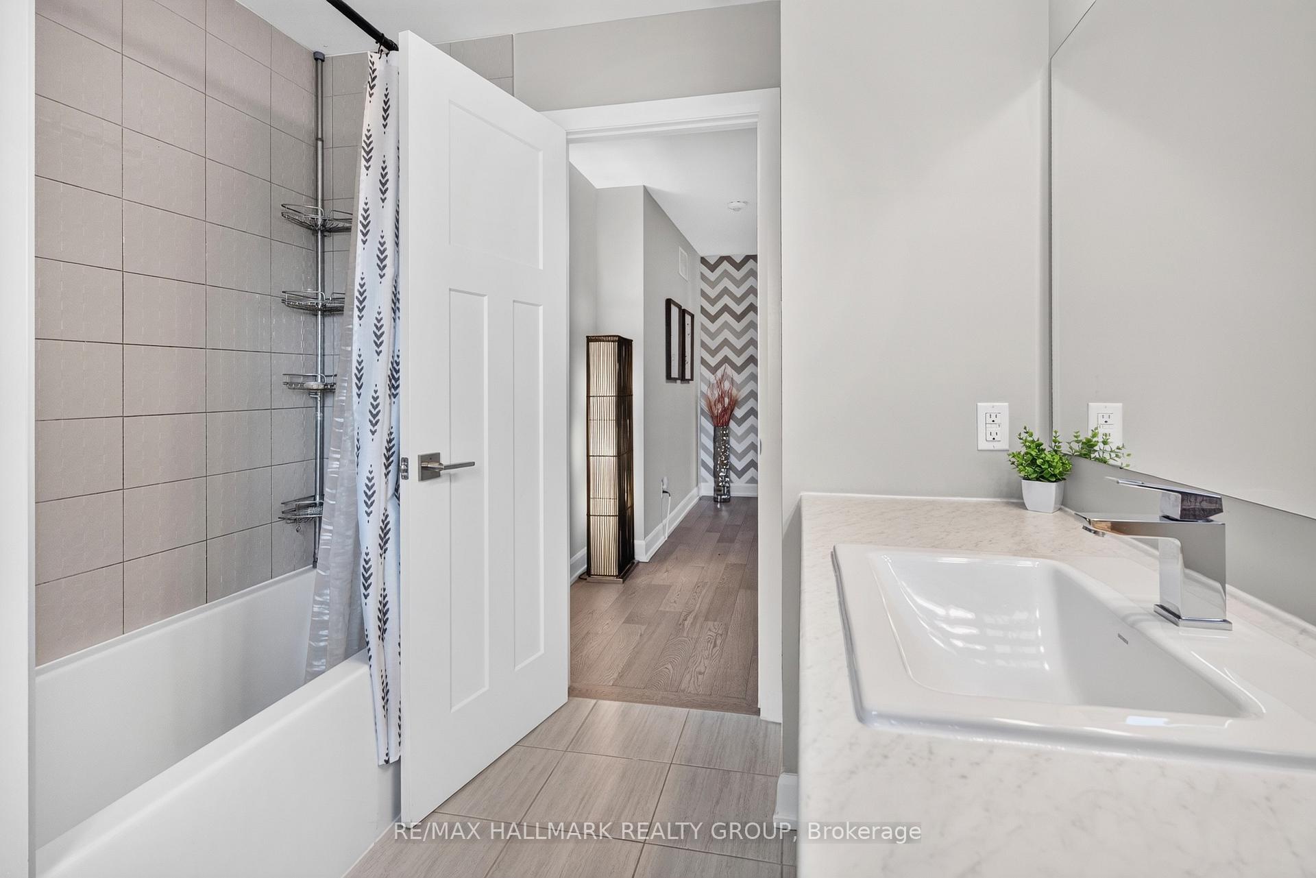 Photo 31 of 595 Decoeur Drive, Ottawa, Avalon West — HOMEH