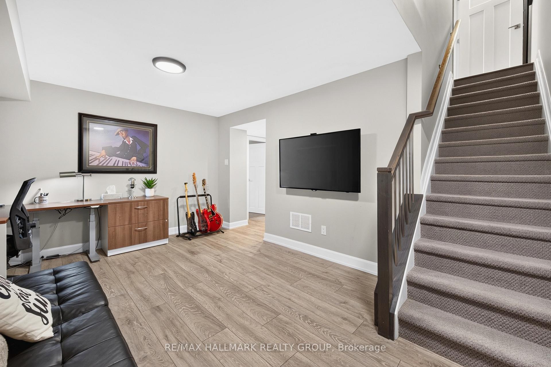 Photo 34 of 595 Decoeur Drive, Ottawa, Avalon West — HOMEH