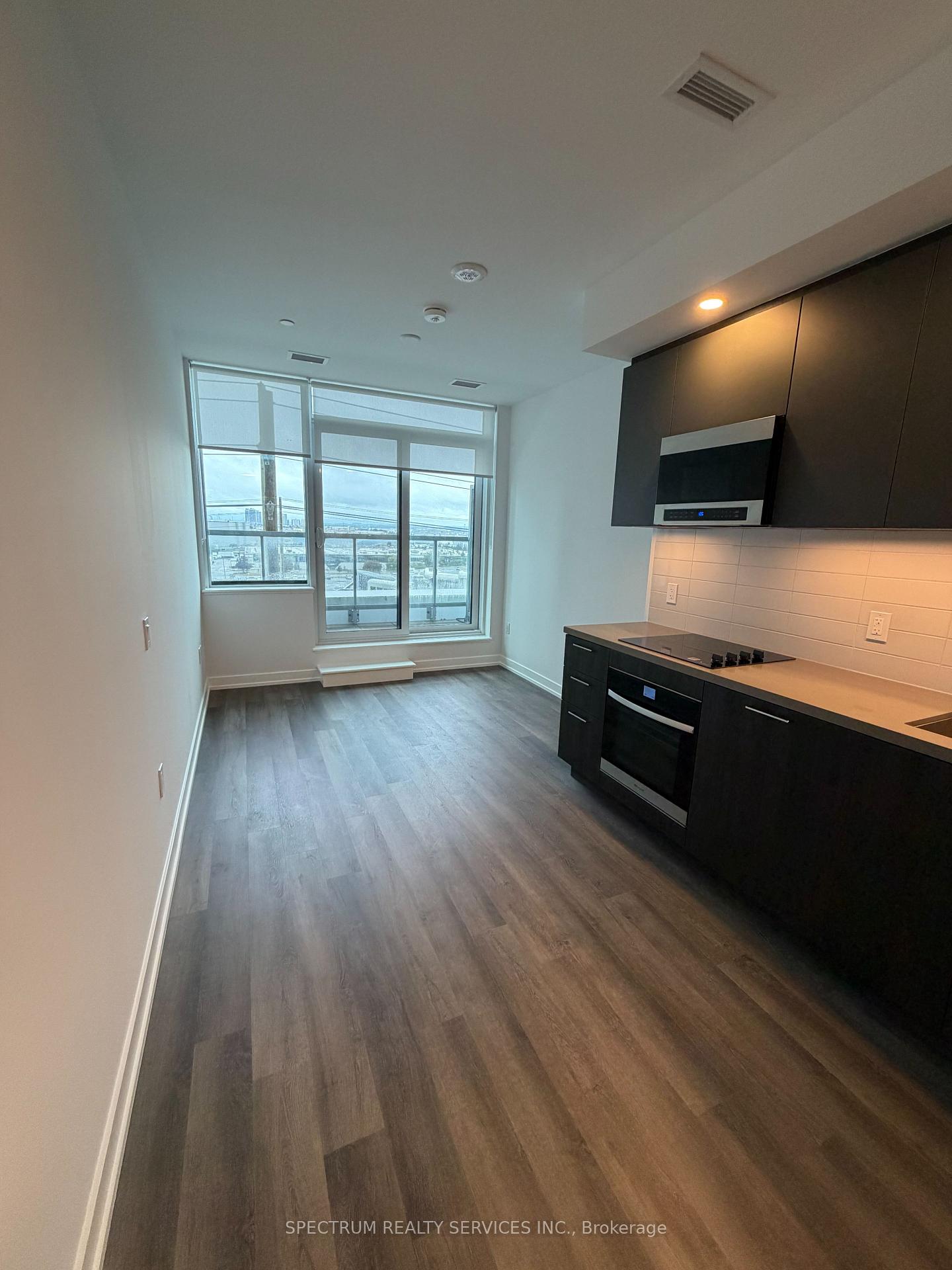 Photo 9 of Unit 615, 5 Meadowdale Road, Vaughan, Vaughan Corporate Centre — HOMEH