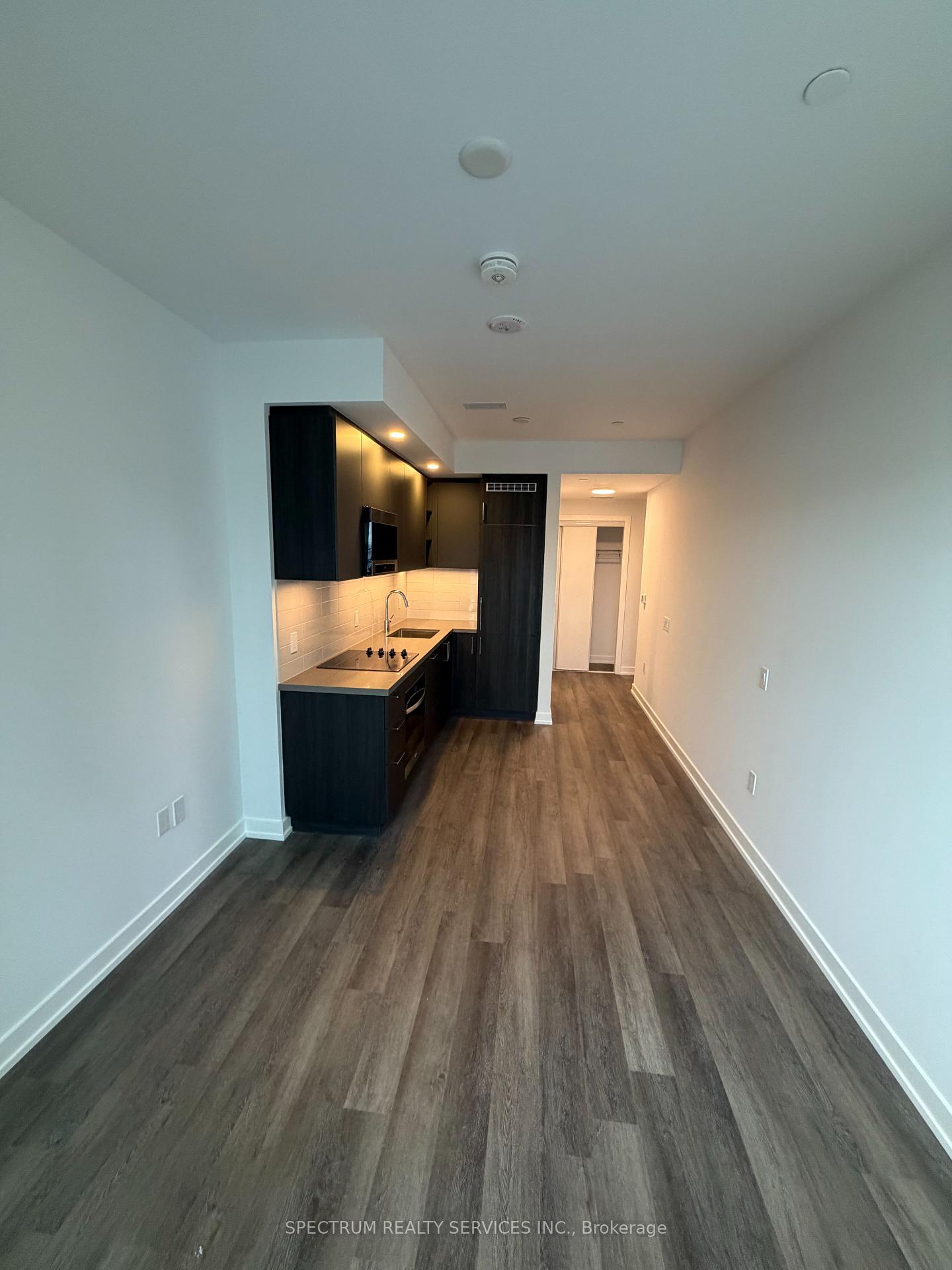 Photo 13 of Unit 615, 5 Meadowdale Road, Vaughan, Vaughan Corporate Centre — HOMEH