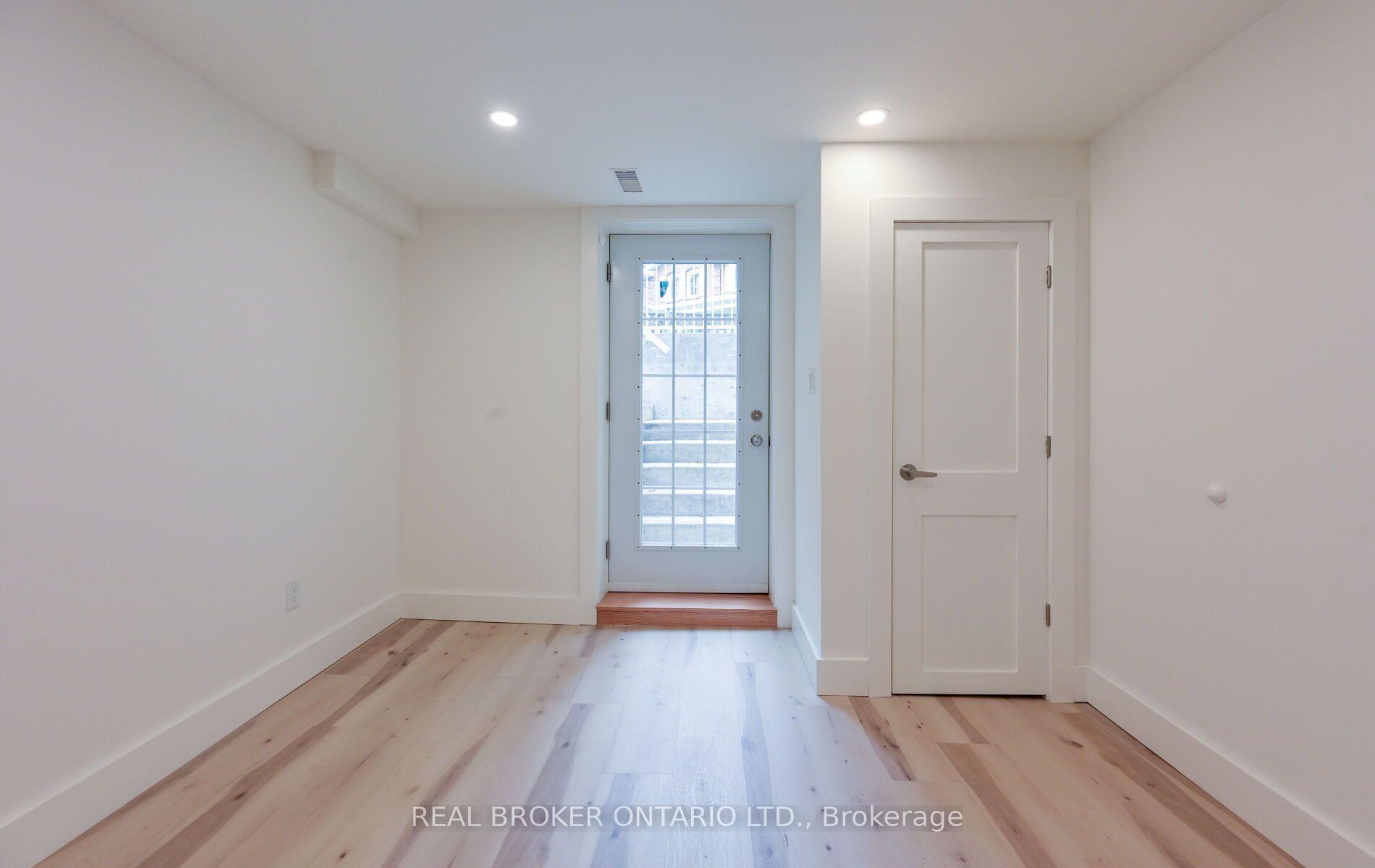 Photo 6 of 20 Campkin Street, Brampton, Brampton South — HOMEH