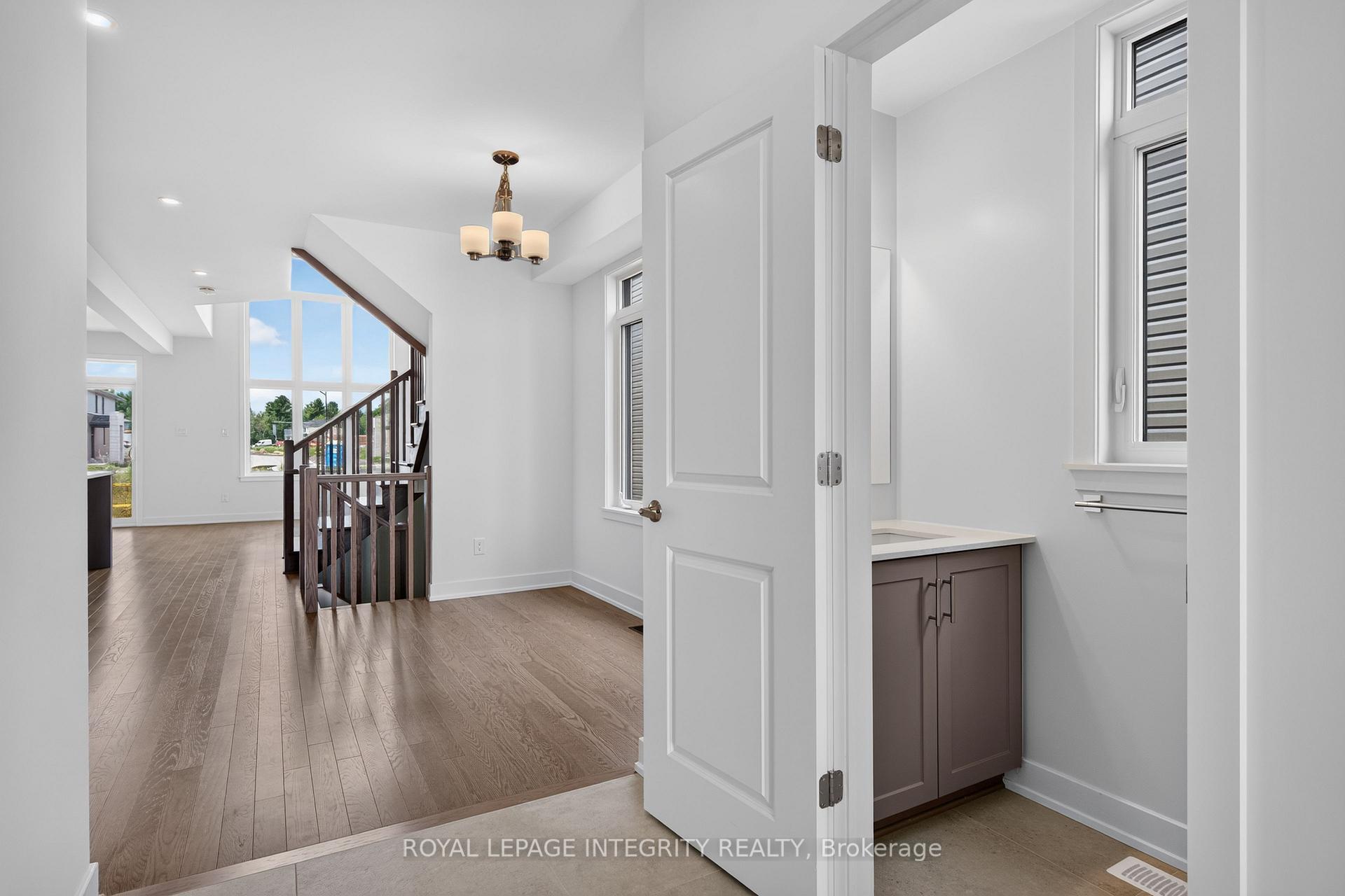 Photo 3 of 1132 Spoor Street, Ottawa, Kanata - Rural Kanata (Central) — HOMEH