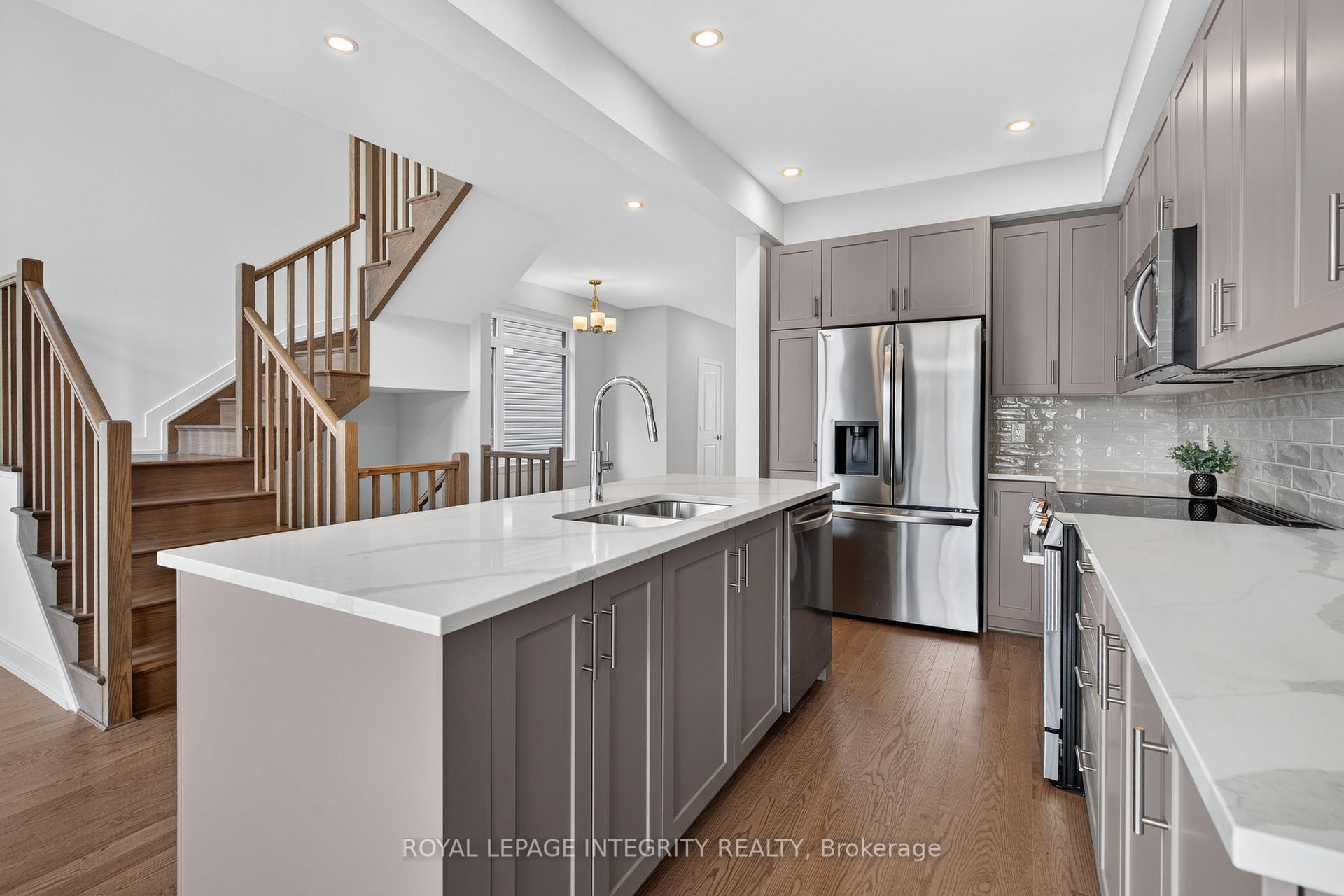 Photo 8 of 1132 Spoor Street, Ottawa, Kanata - Rural Kanata (Central) — HOMEH