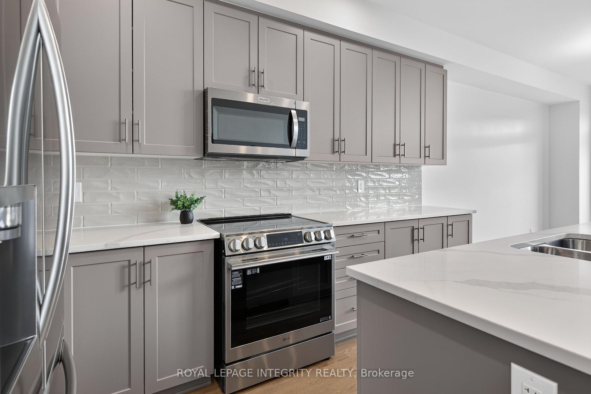Photo 10 of 1132 Spoor Street, Ottawa, Kanata - Rural Kanata (Central) — HOMEH