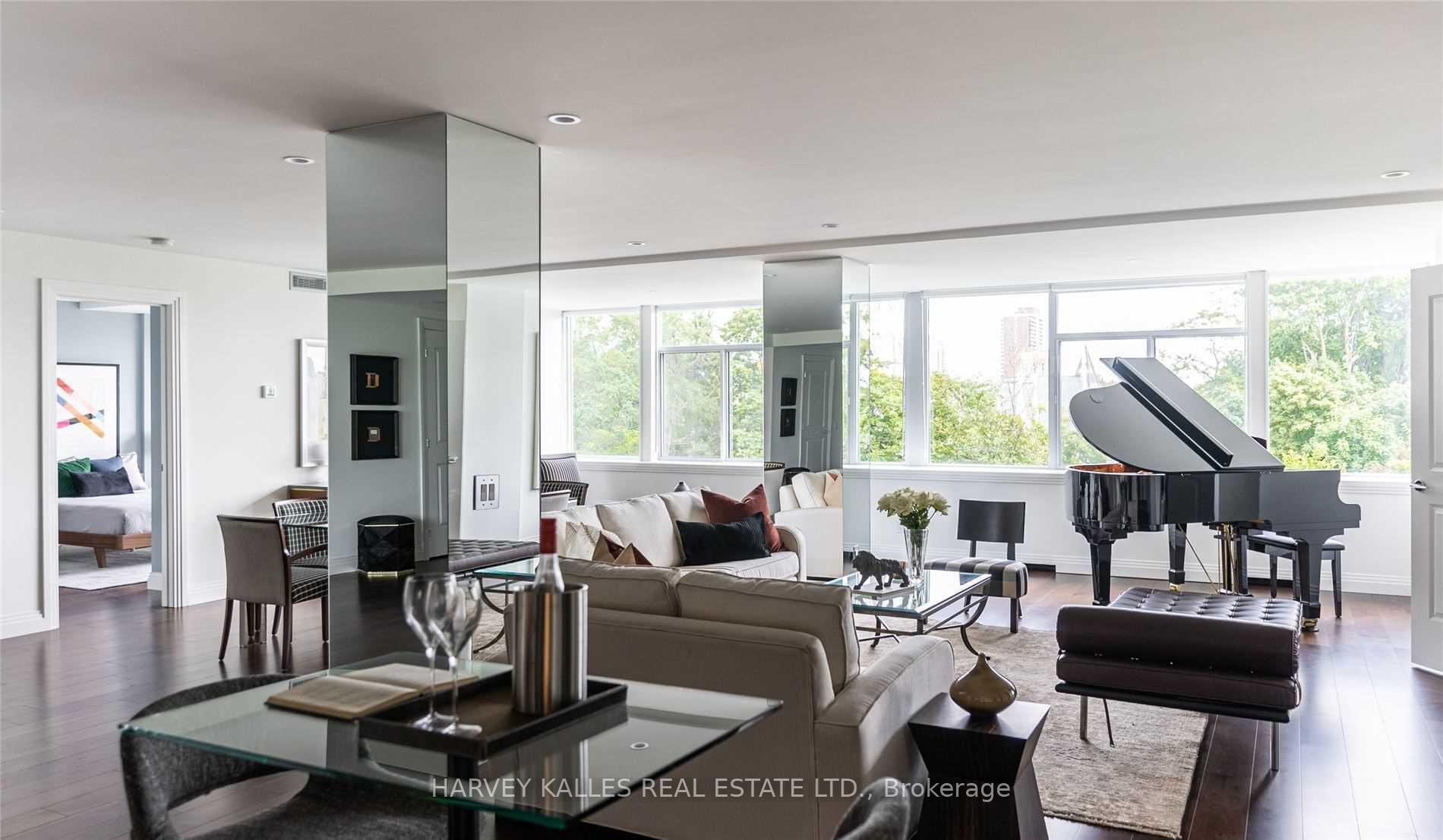 Photo 10 of Unit 320, 1 Benvenuto Place, Toronto, Casa Loma — HOMEH