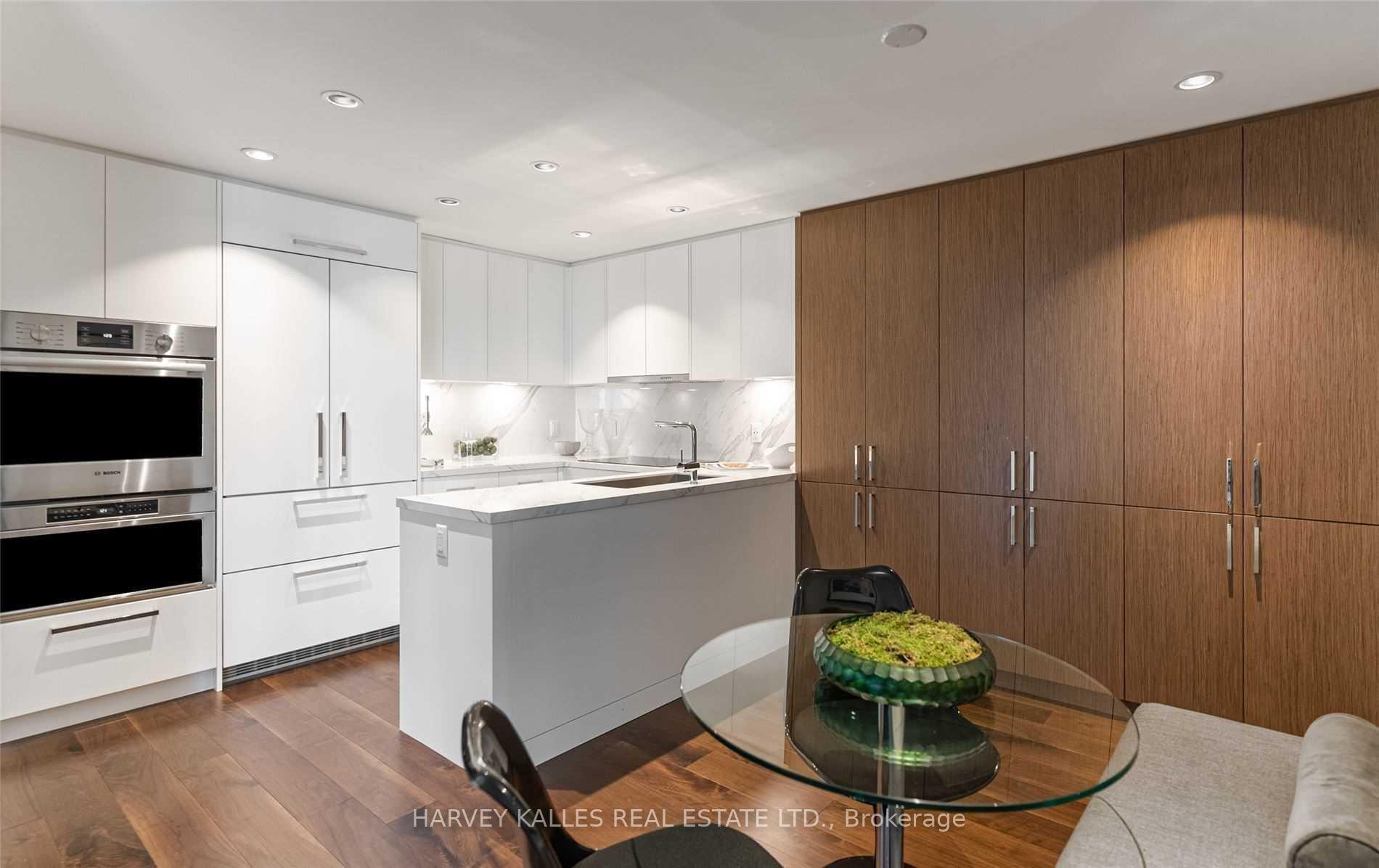 Photo 13 of Unit 320, 1 Benvenuto Place, Toronto, Casa Loma — HOMEH