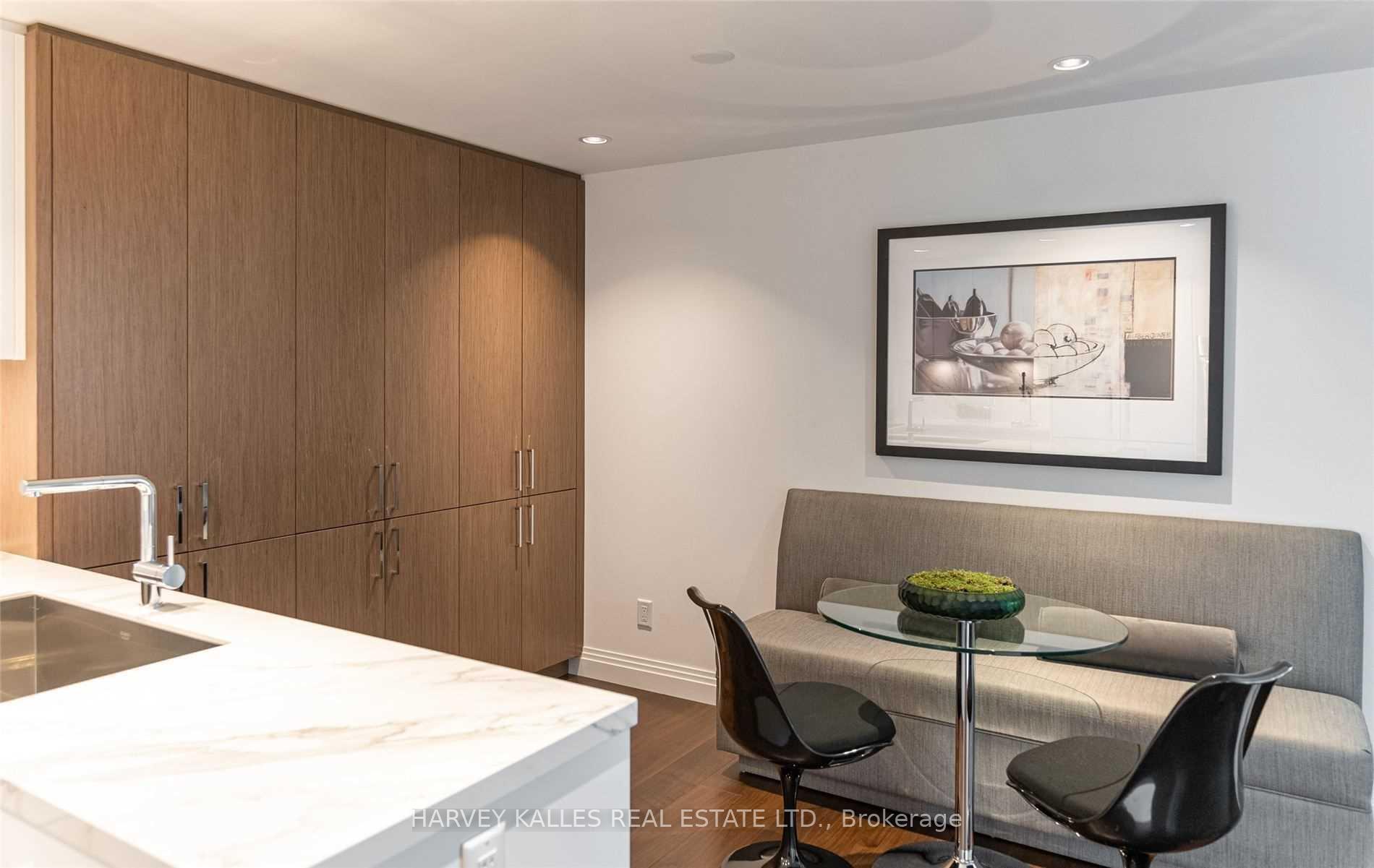 Photo 14 of Unit 320, 1 Benvenuto Place, Toronto, Casa Loma — HOMEH