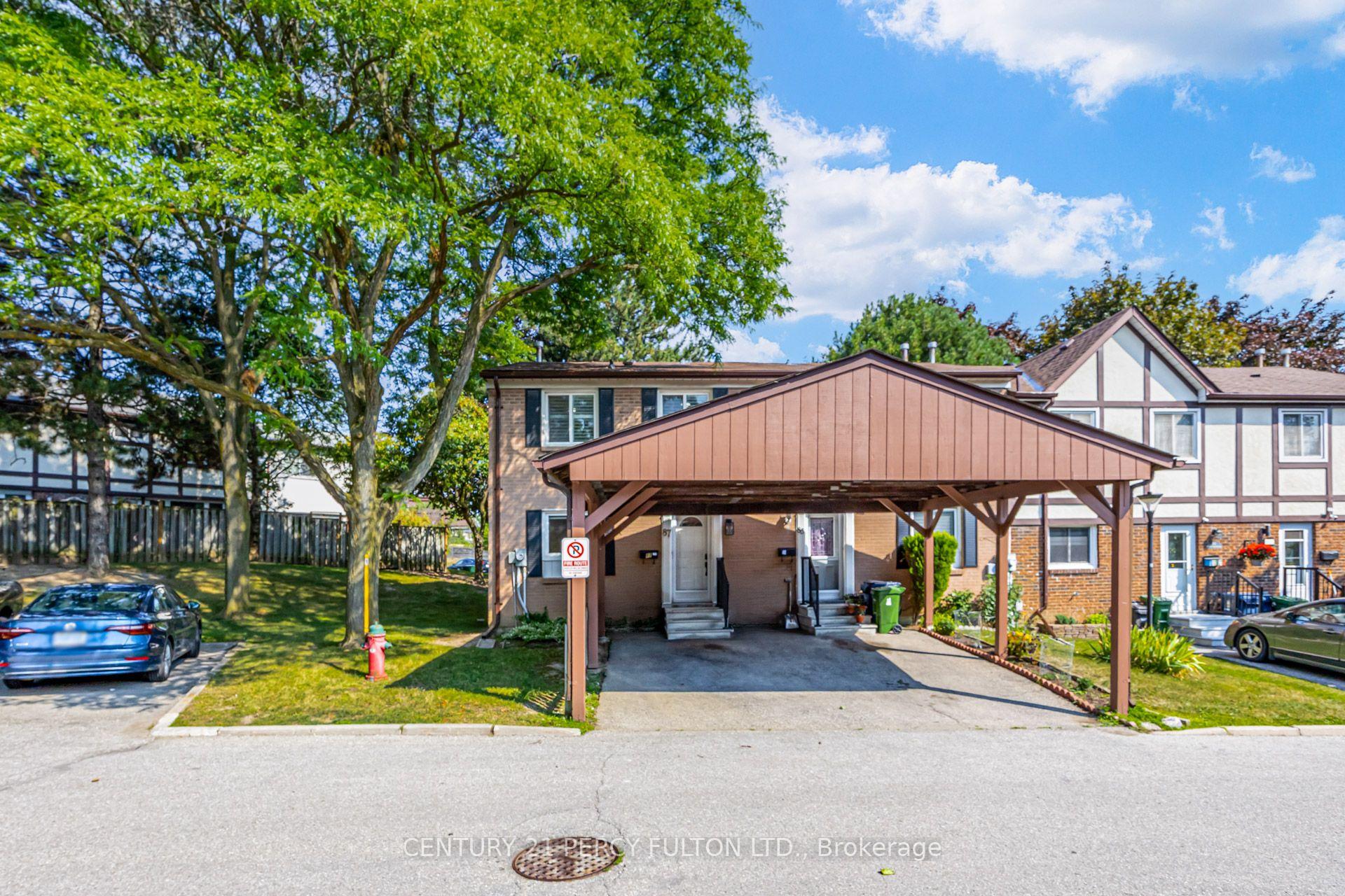 Photo 2 of 87 Crab Apple Way, North York, Parkwoods-Donalda — HOMEH