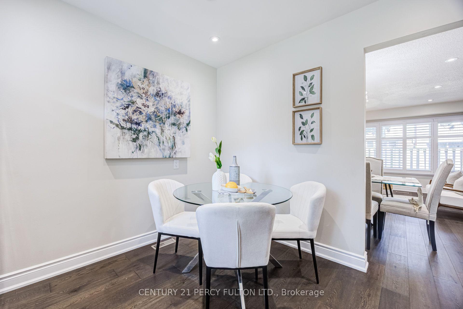 Photo 12 of 87 Crab Apple Way, North York, Parkwoods-Donalda — HOMEH