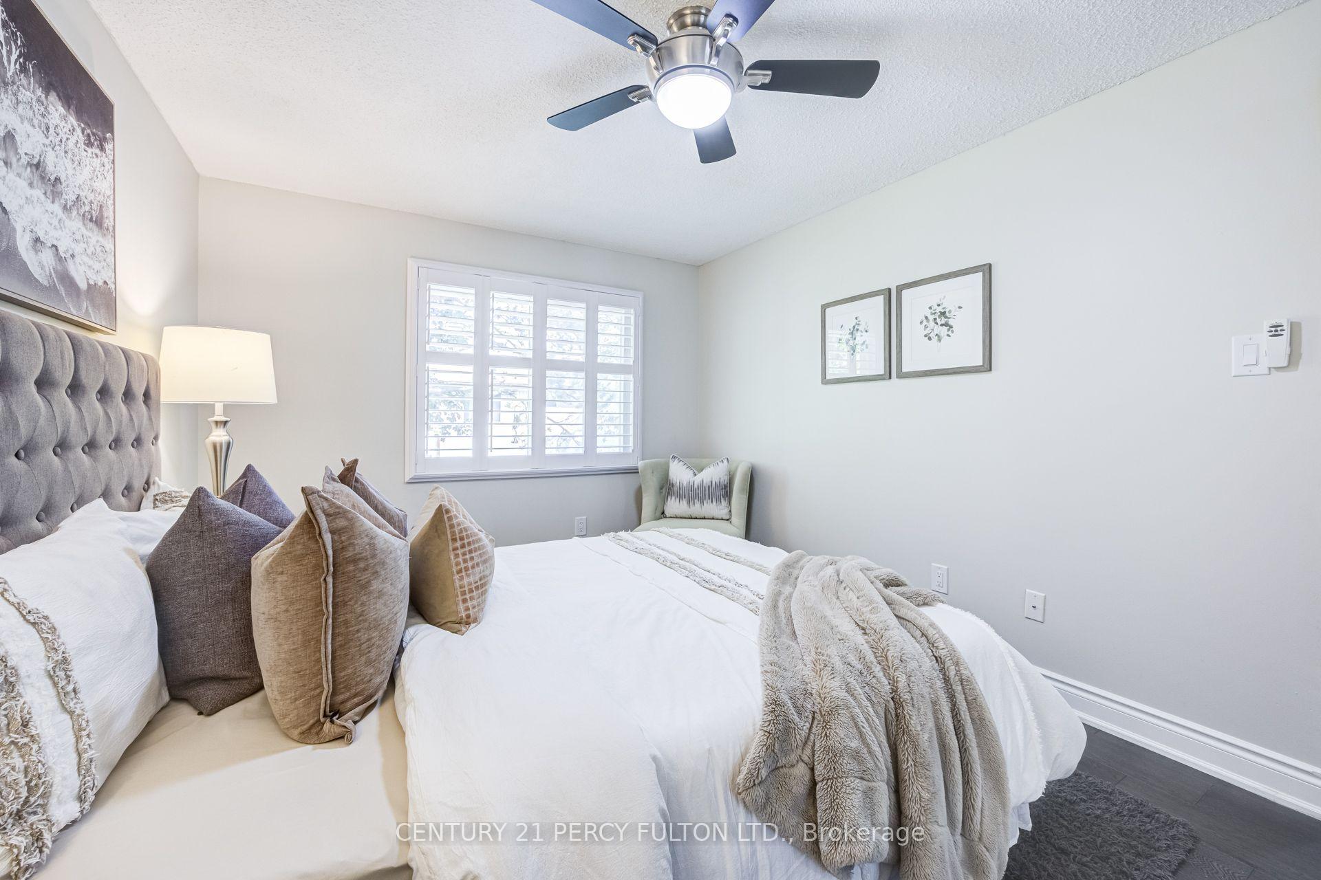 Photo 19 of 87 Crab Apple Way, North York, Parkwoods-Donalda — HOMEH