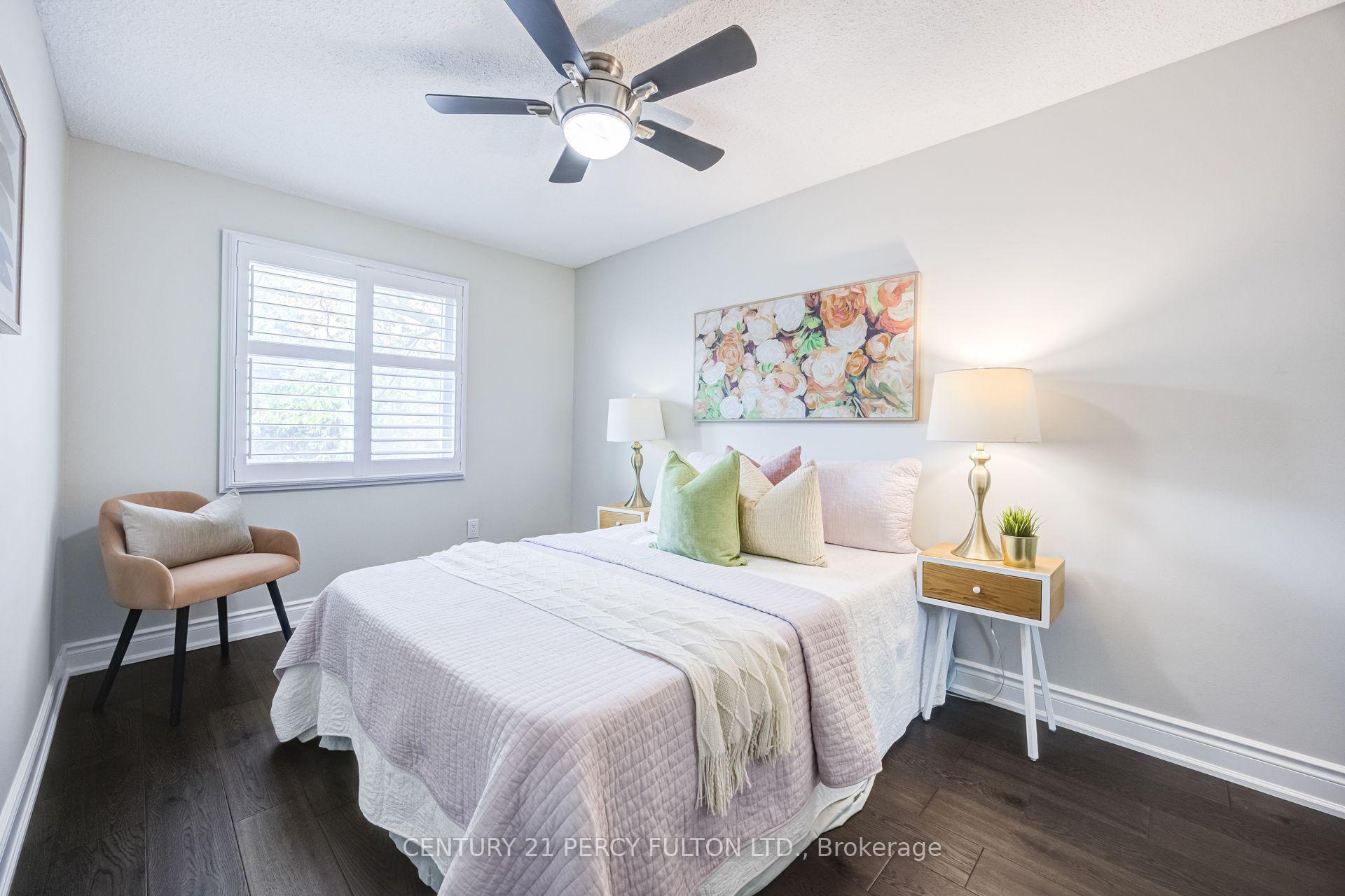Photo 23 of 87 Crab Apple Way, North York, Parkwoods-Donalda — HOMEH