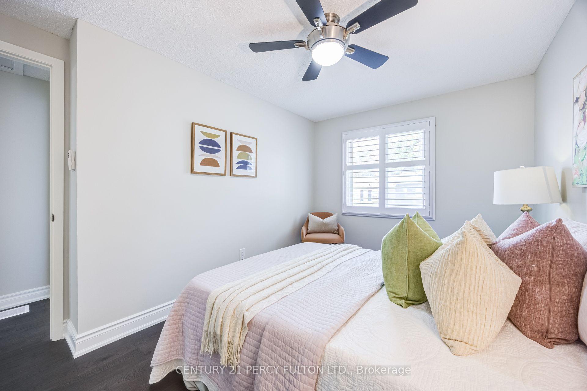 Photo 24 of 87 Crab Apple Way, North York, Parkwoods-Donalda — HOMEH