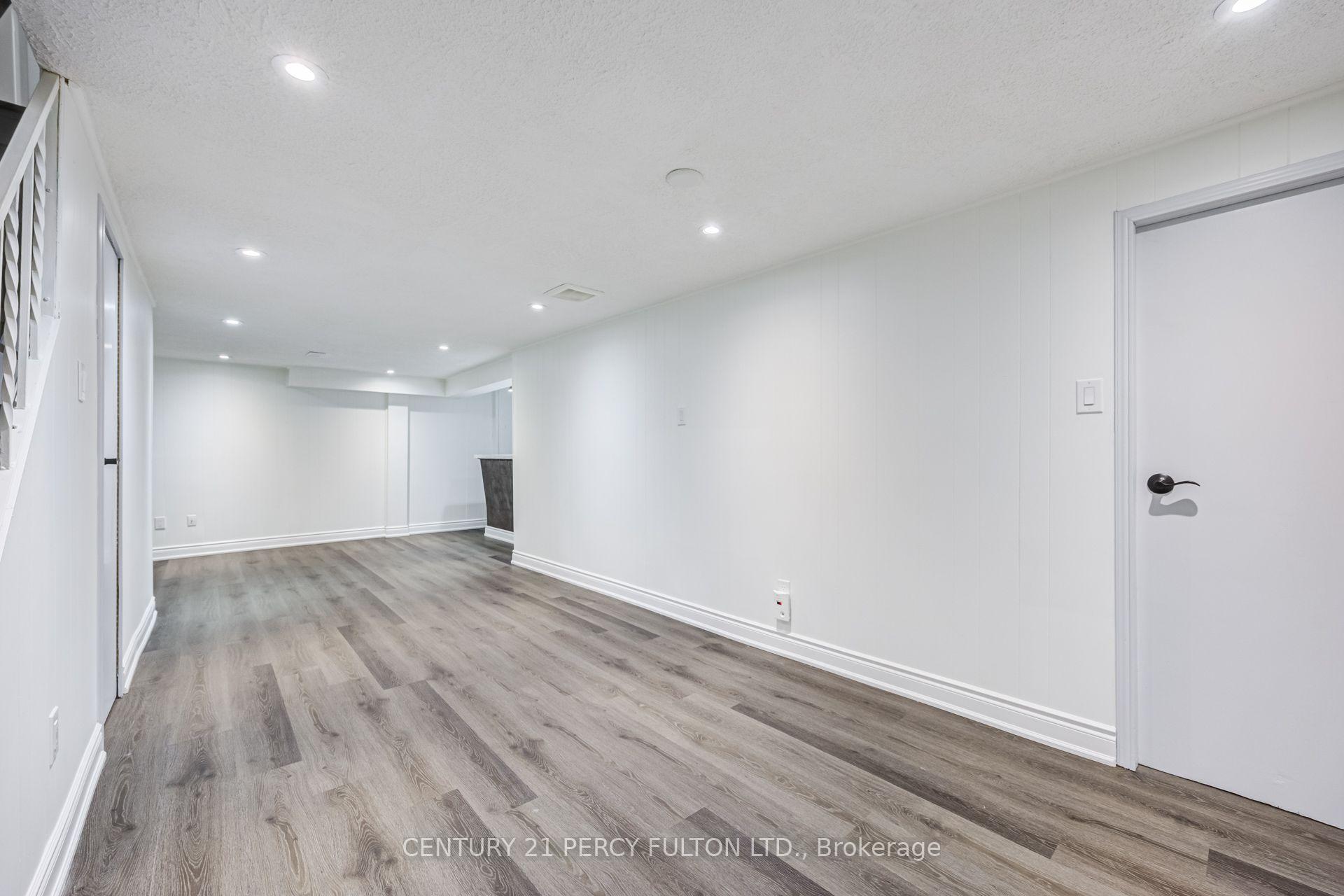 Photo 30 of 87 Crab Apple Way, North York, Parkwoods-Donalda — HOMEH