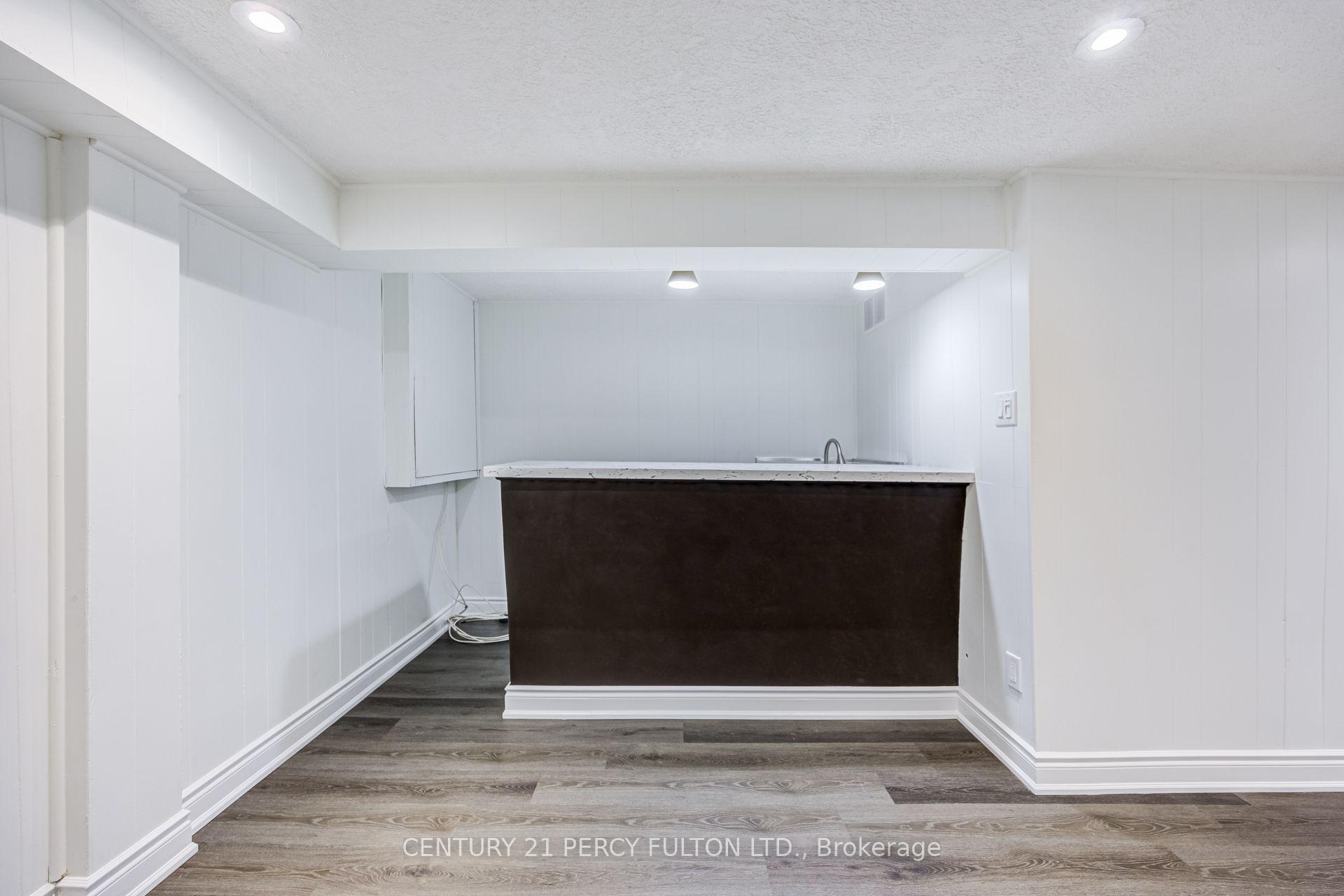 Photo 33 of 87 Crab Apple Way, North York, Parkwoods-Donalda — HOMEH