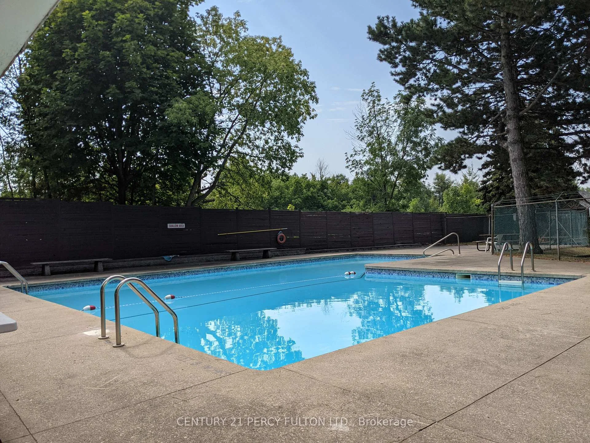 Photo 46 of 87 Crab Apple Way, North York, Parkwoods-Donalda — HOMEH
