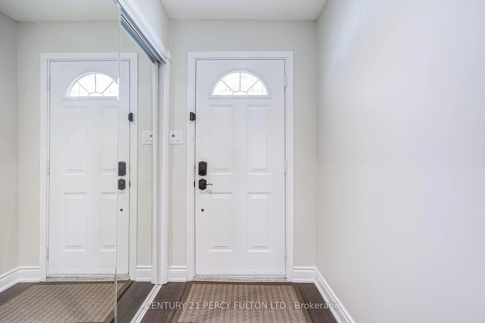 Photo 52 of 87 Crab Apple Way, North York, Parkwoods-Donalda — HOMEH