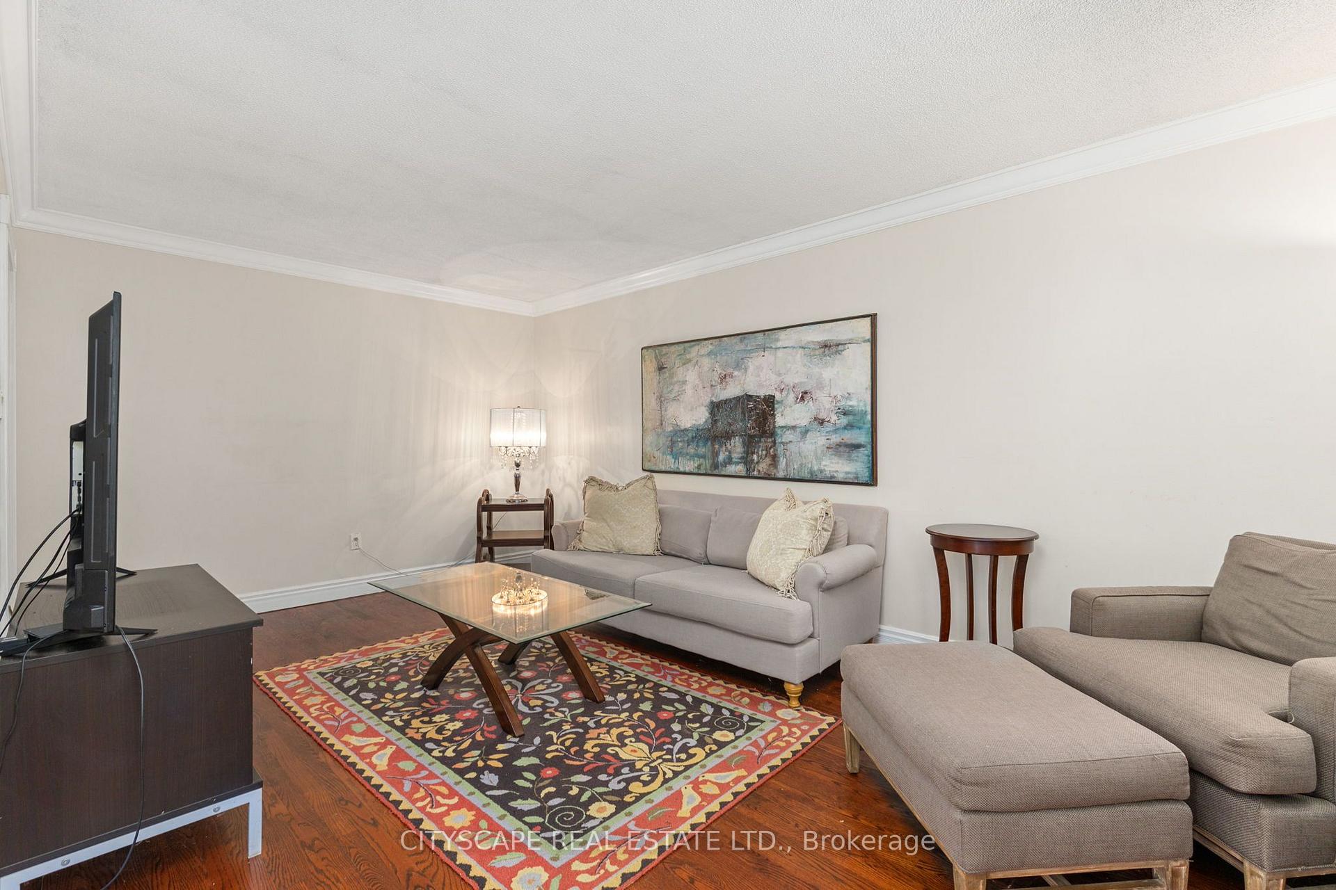 Photo 19 of 112 Mulholland Drive, Vaughan, Beverley Glen — HOMEH